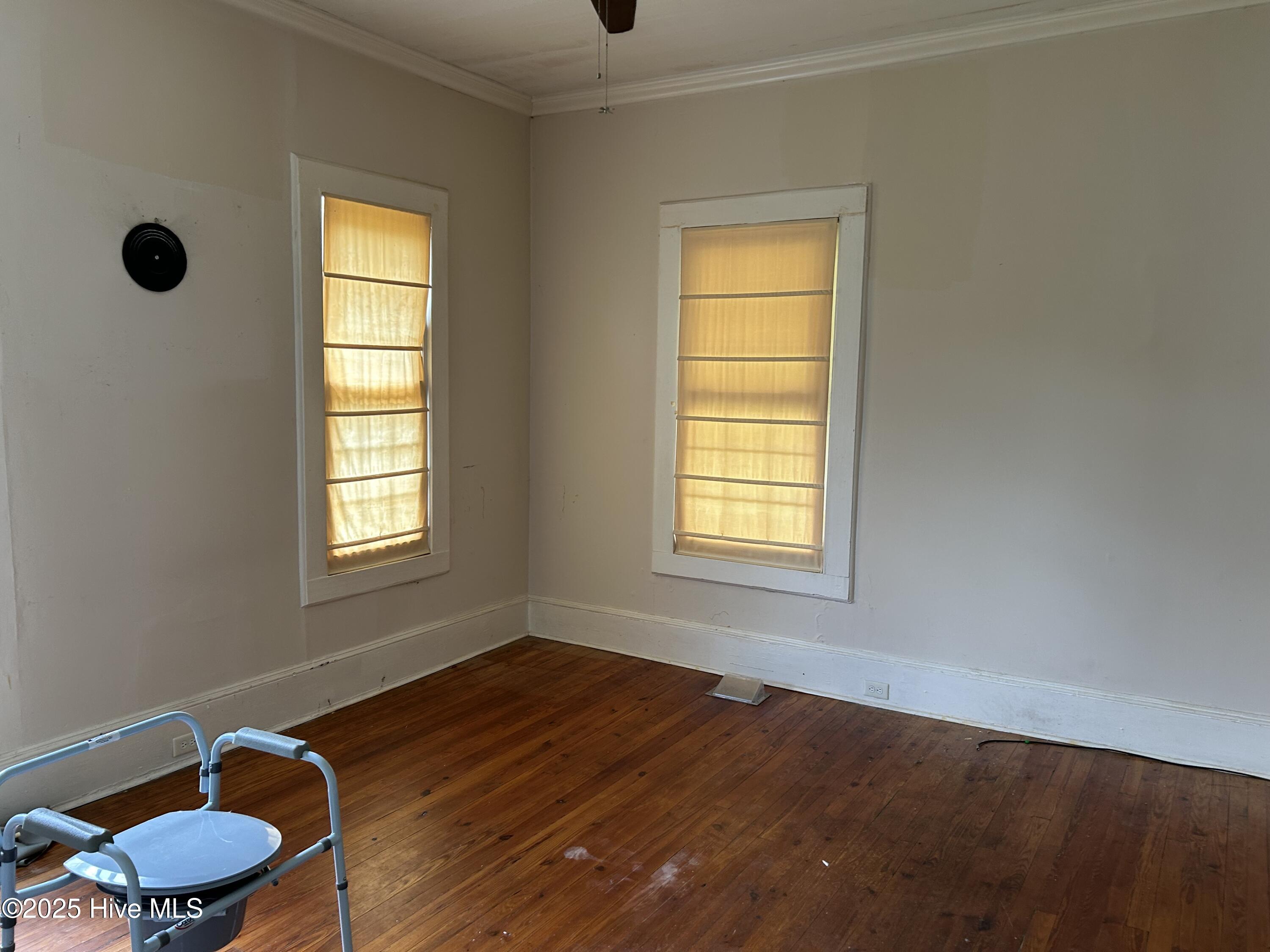 106 W Barrett Street Property Photo 7
