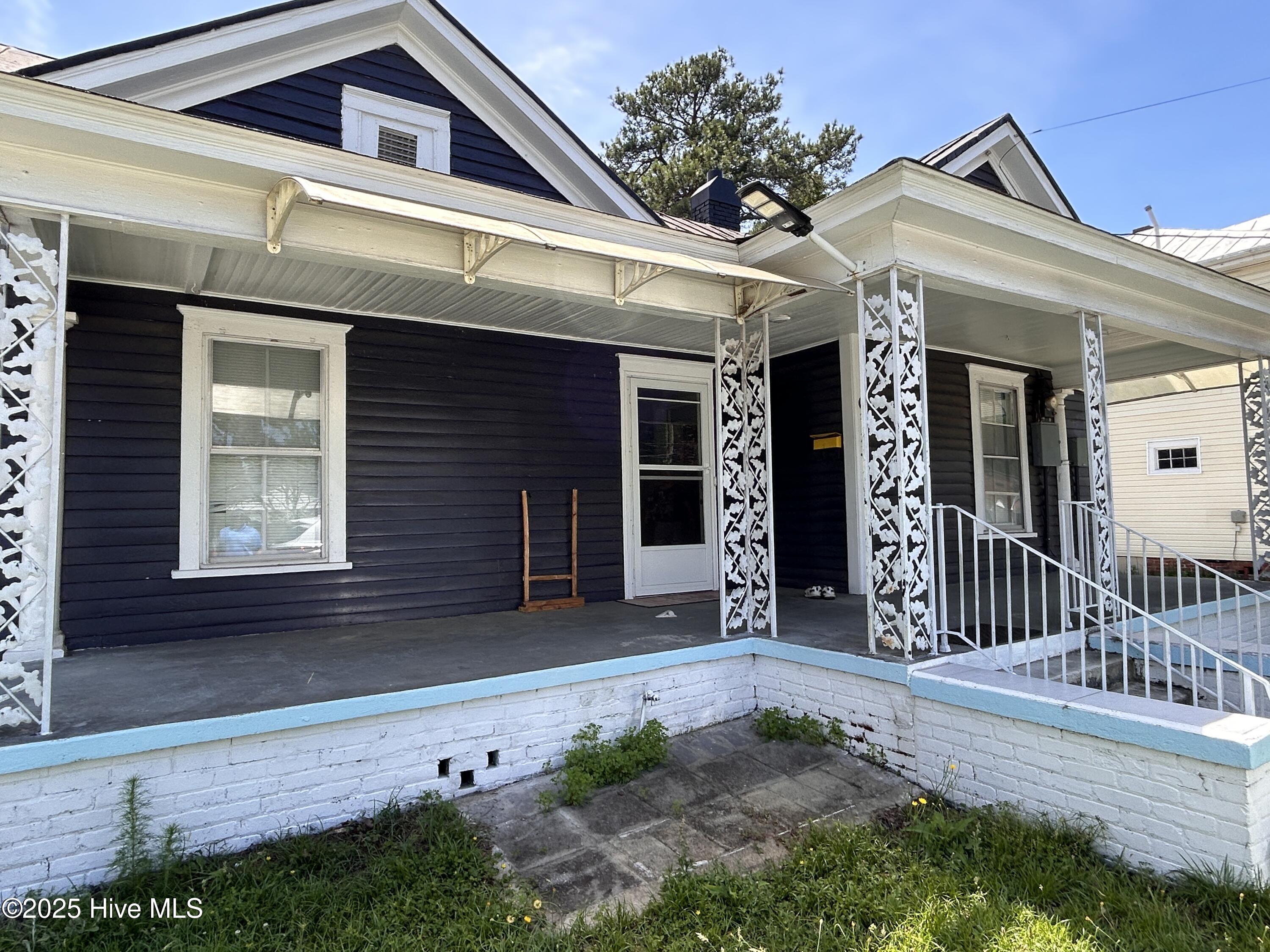 913 Nashville Road Property Photo 1