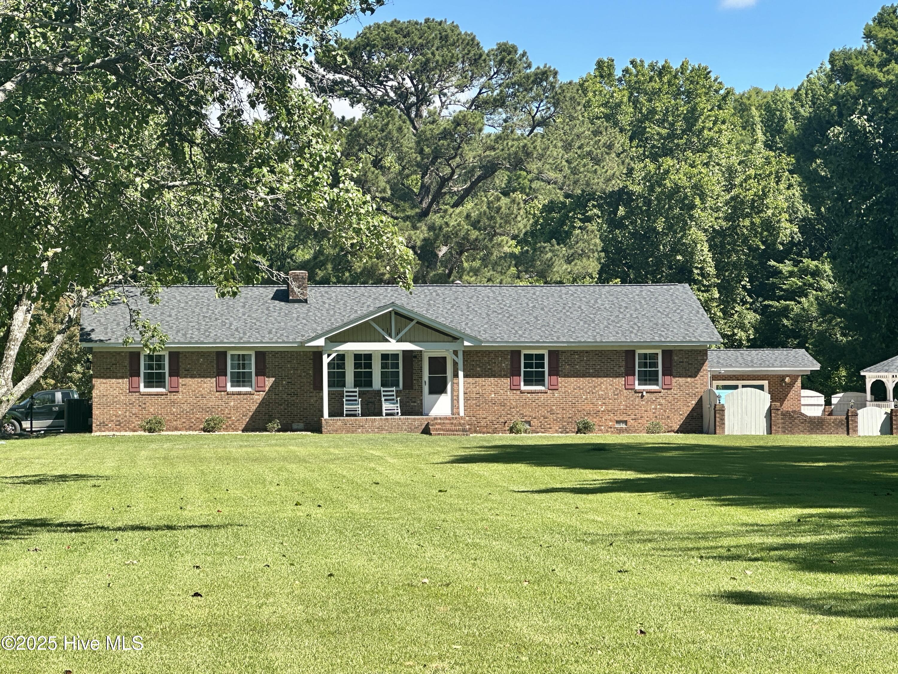 229 Cole Lane Property Photo 1
