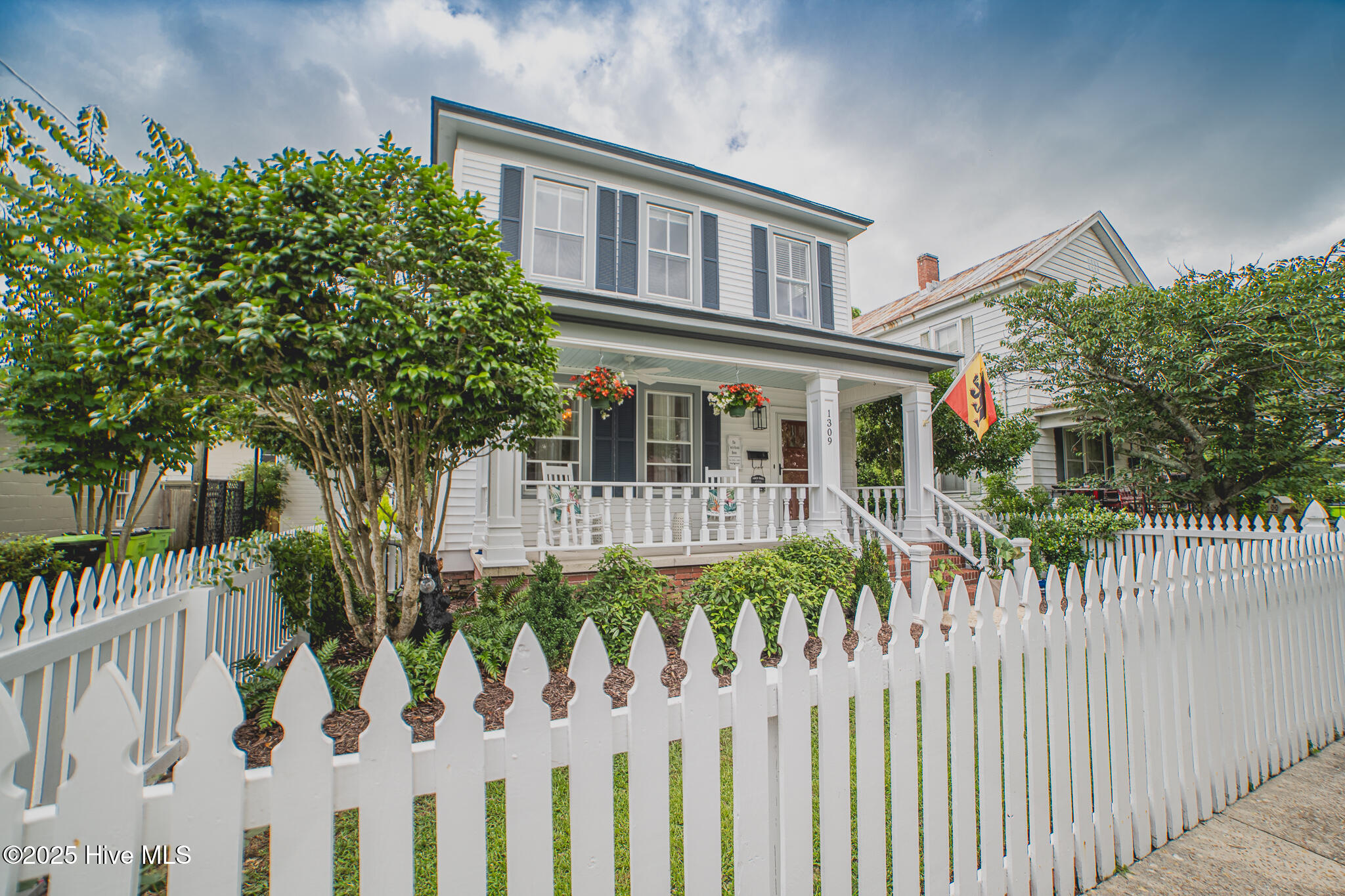 1309 N Pasteur Street Property Photo 1