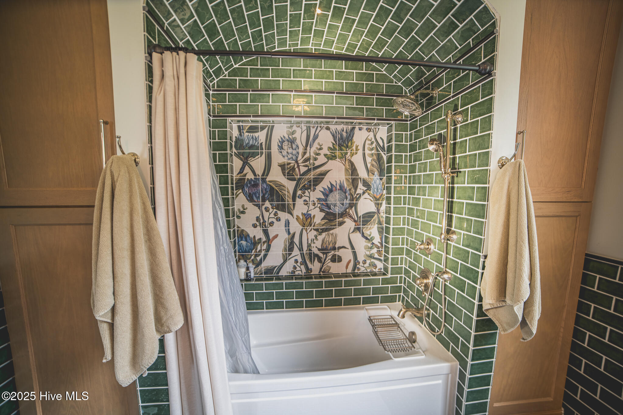 1309 N Pasteur Street Property Photo 38