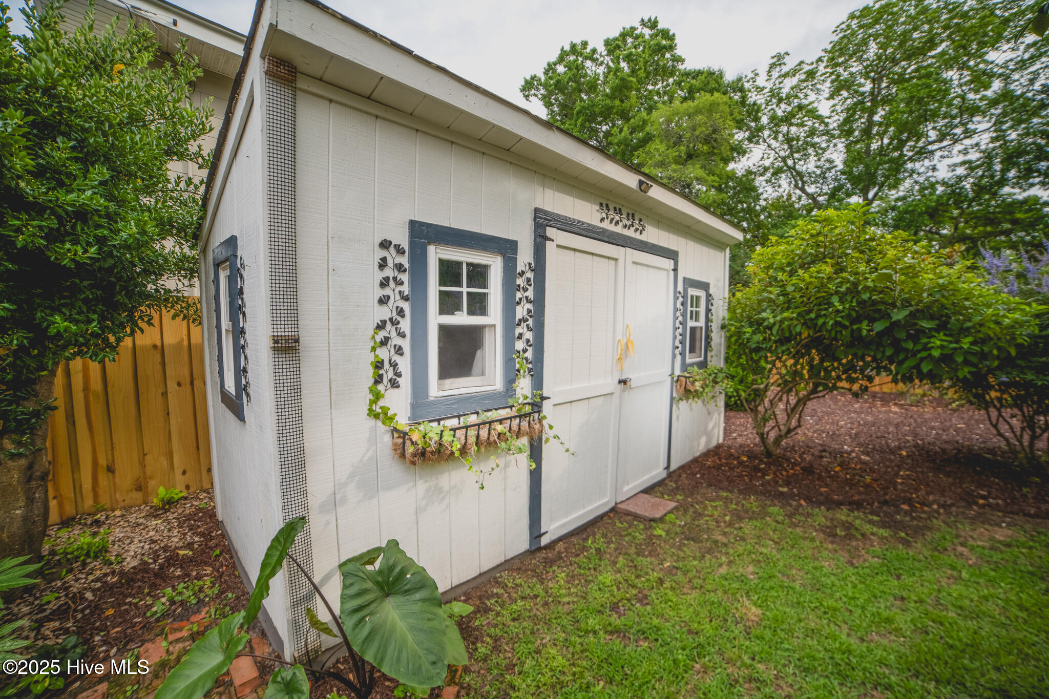1309 N Pasteur Street Property Photo 41