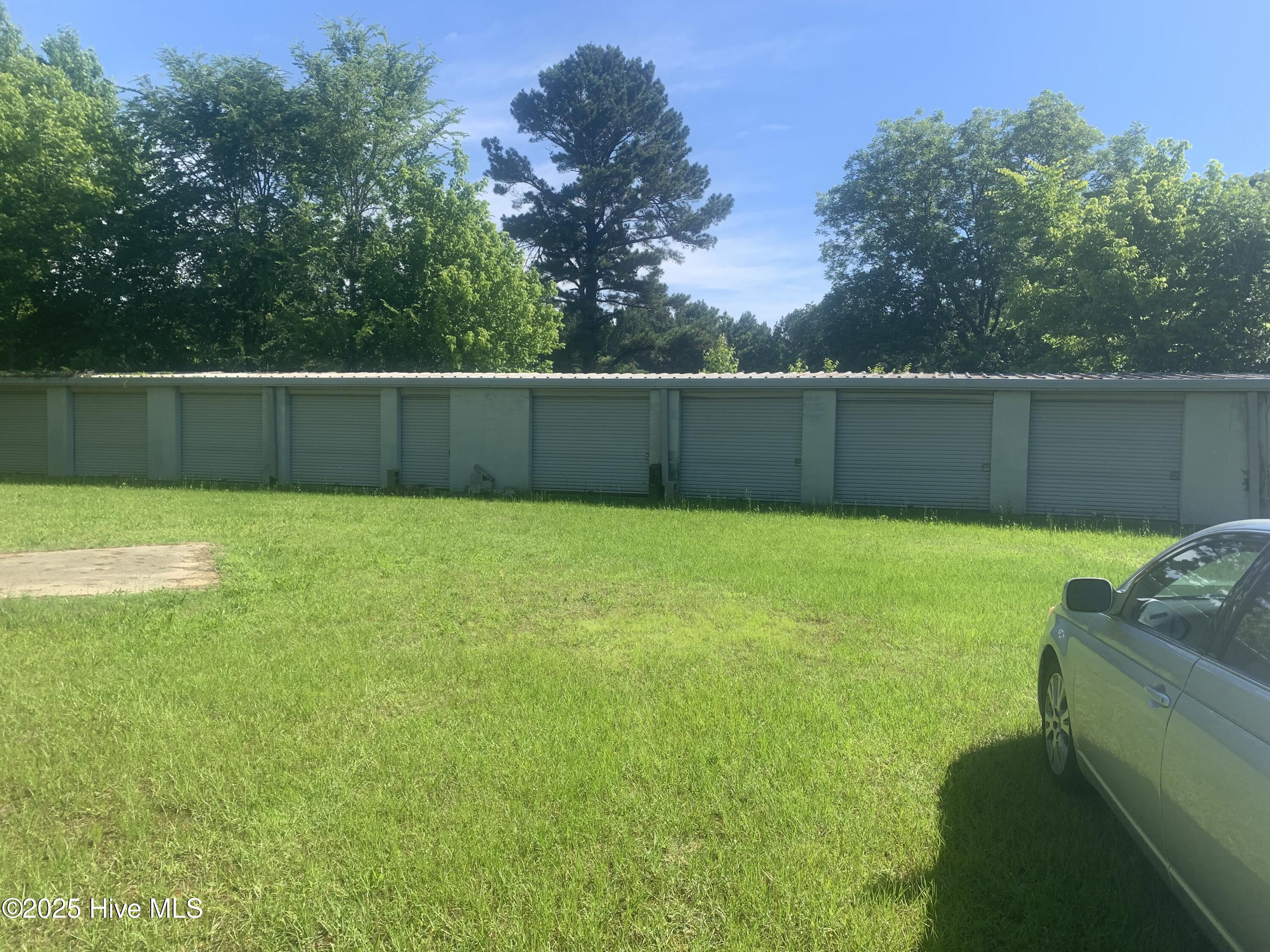 8880 Mill Branch Road Property Photo 2