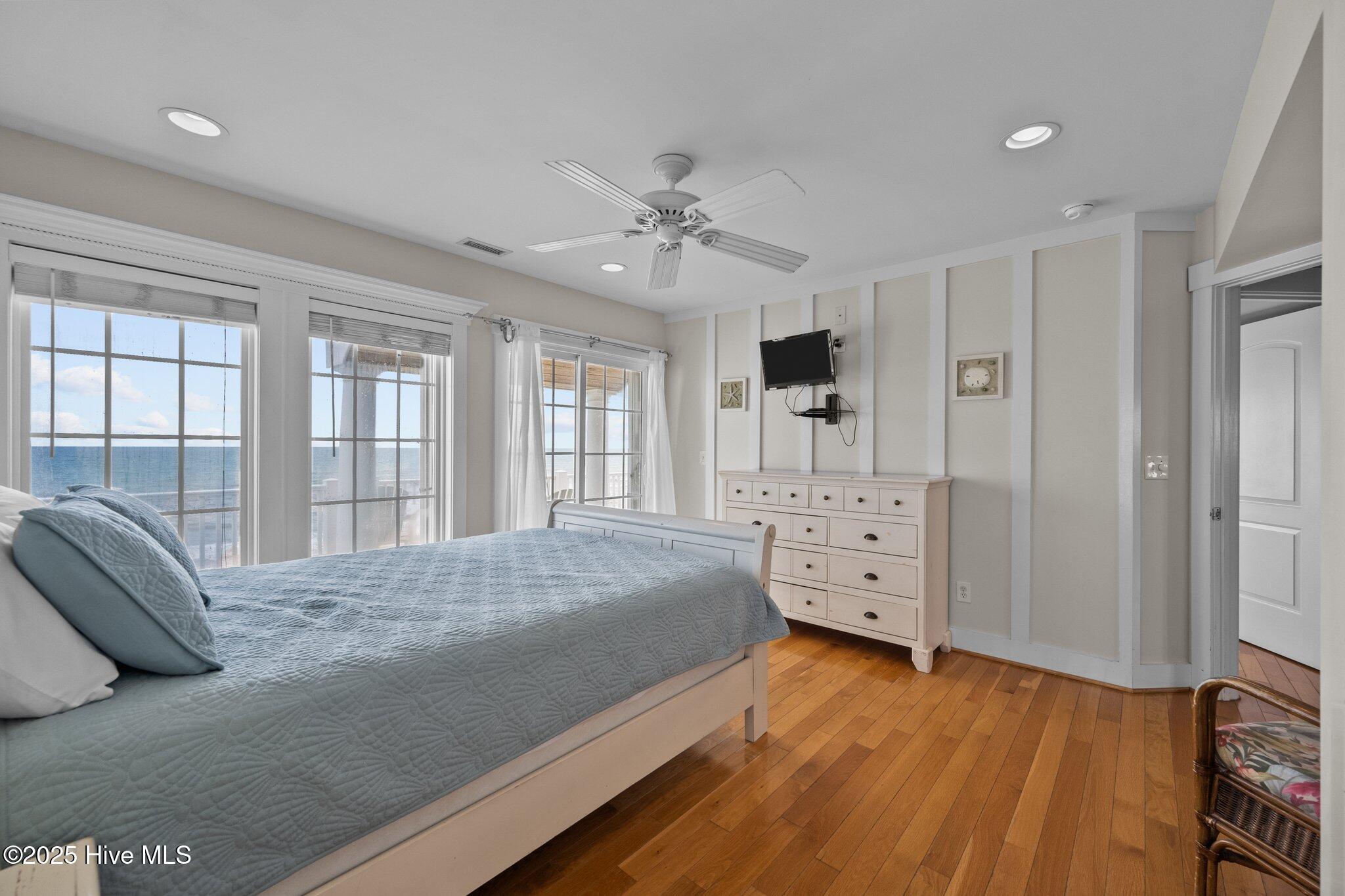 4248 Island Drive Property Photo 39