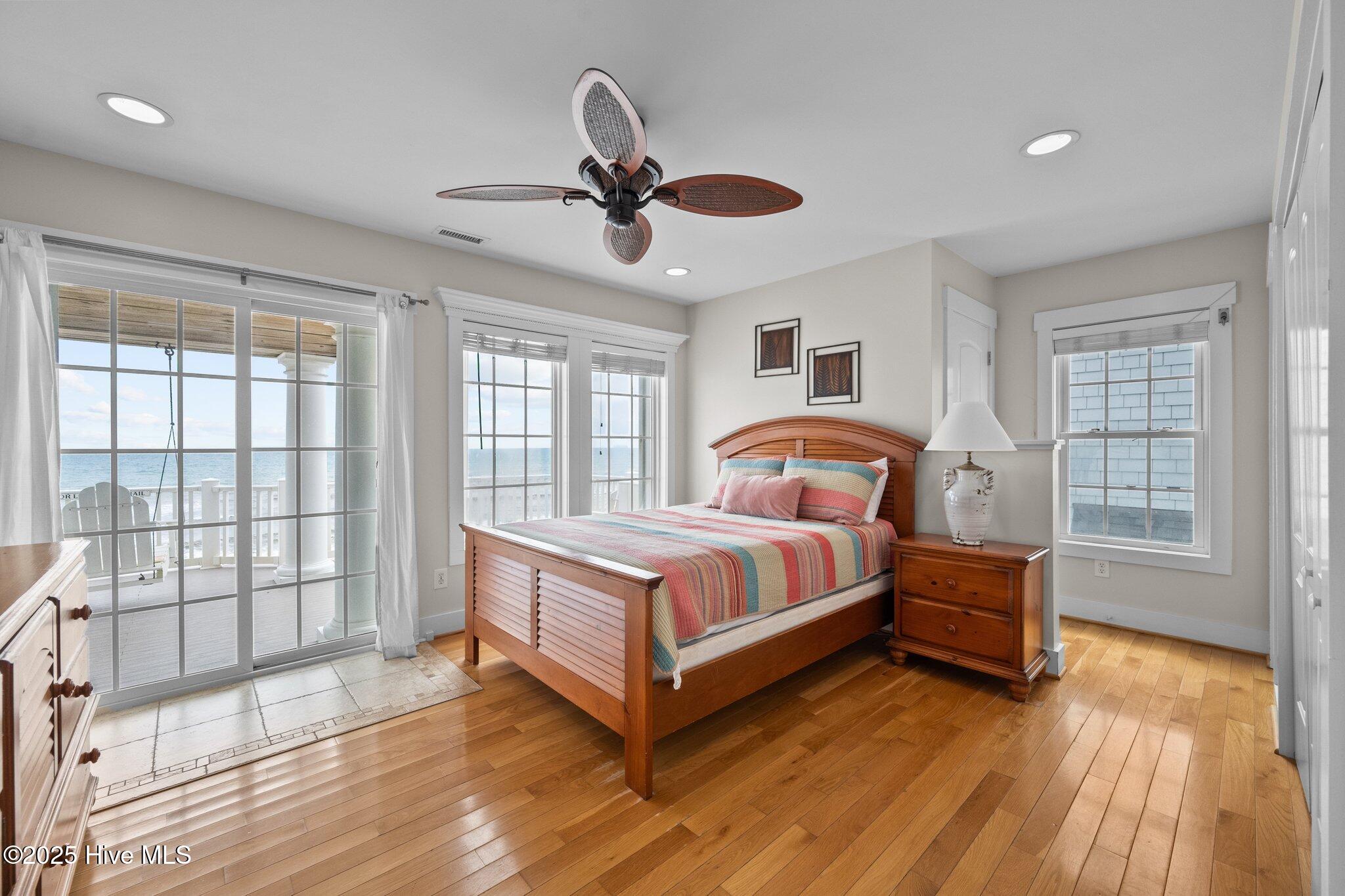 4248 Island Drive Property Photo 45