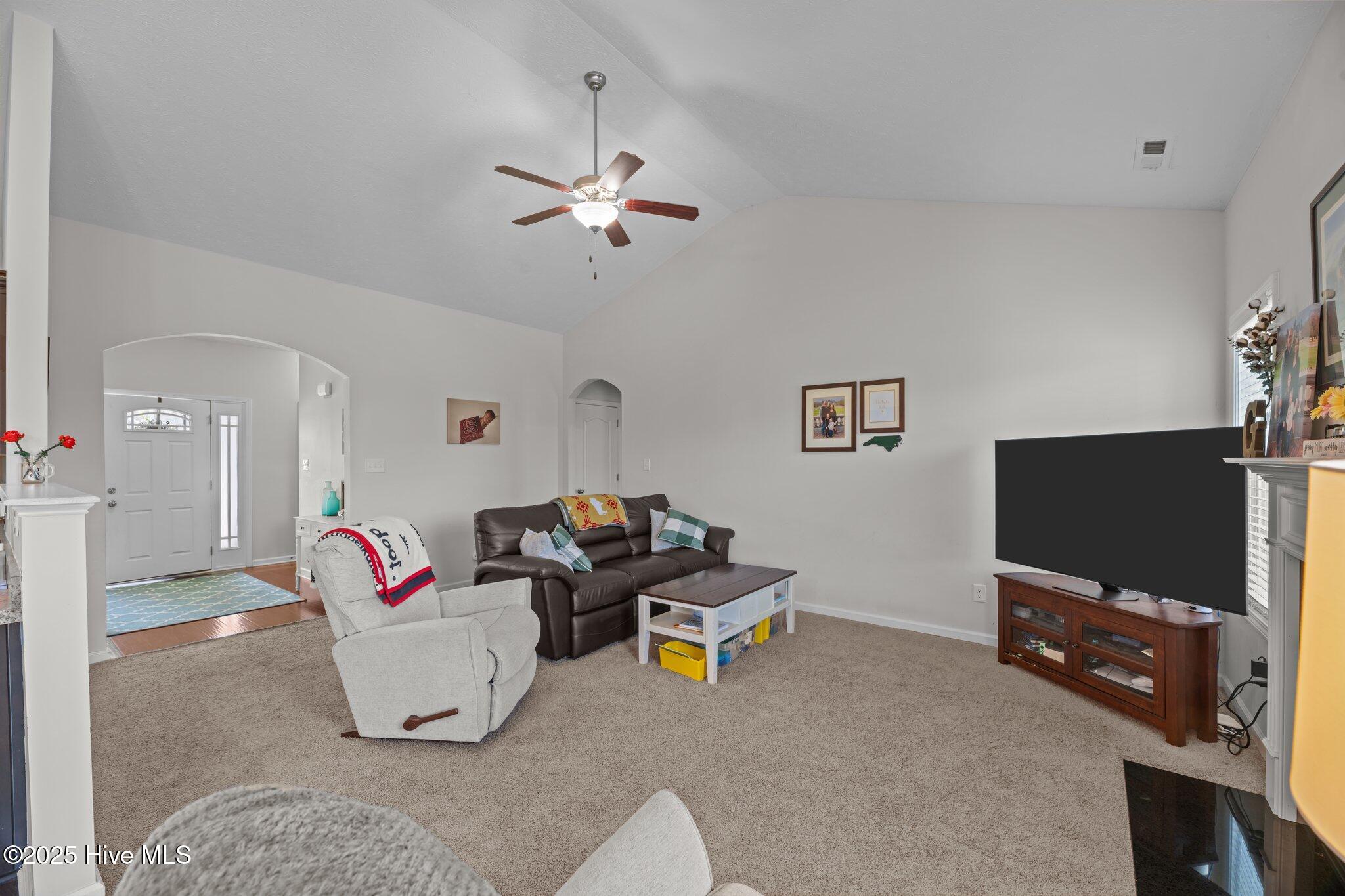 3412 Lefringhouse Lane Property Photo 6