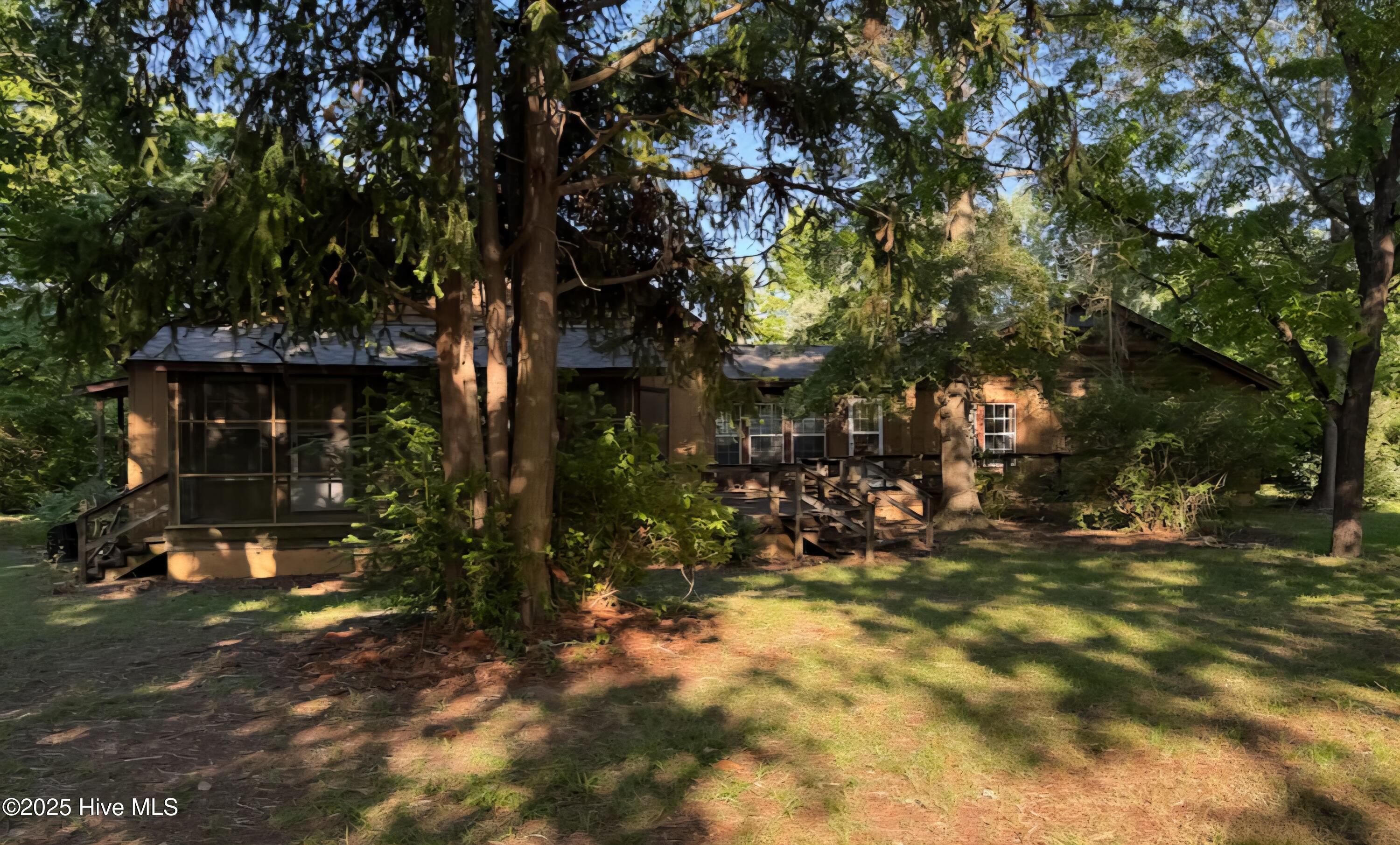 2317 River Road Property Photo 1