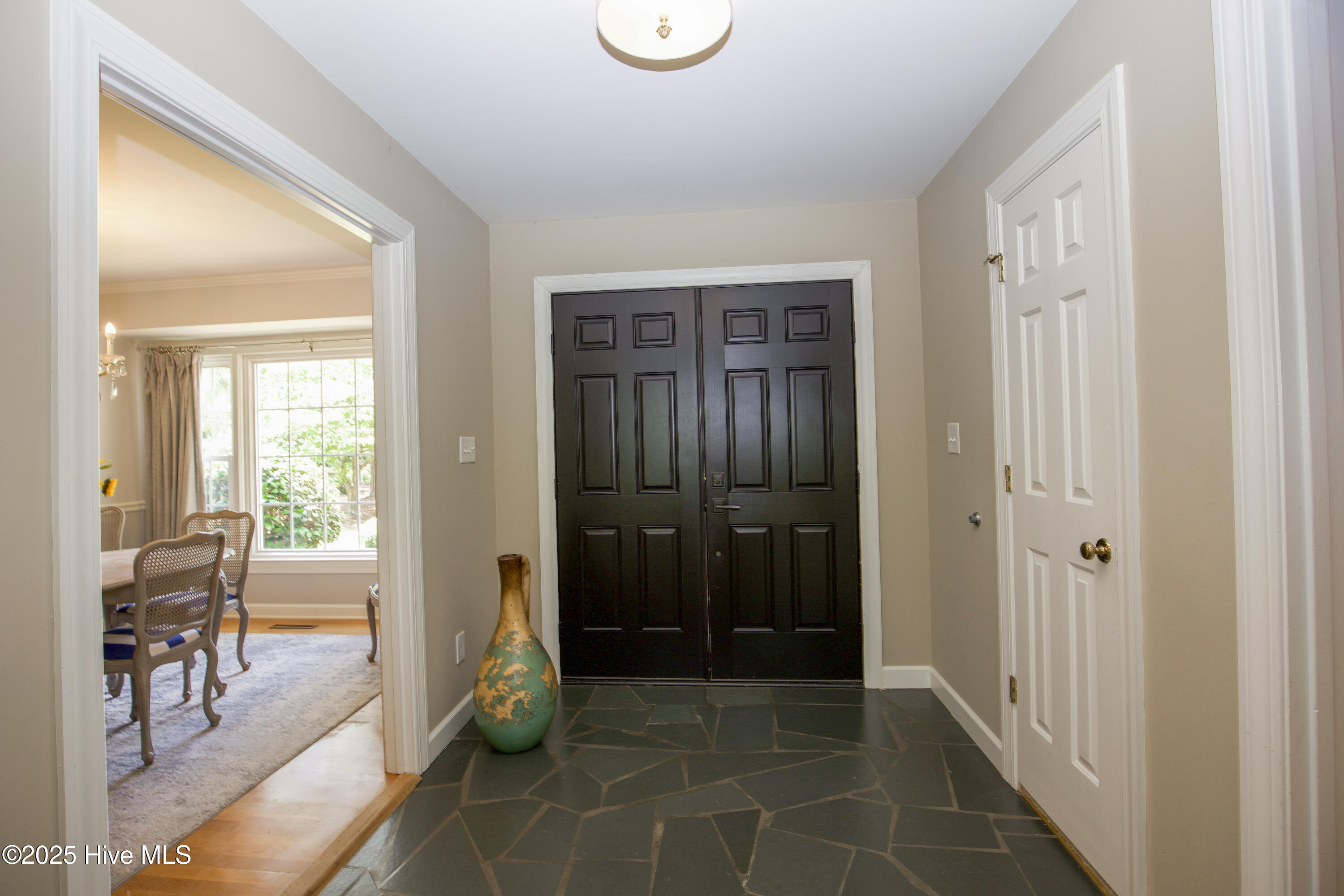 7 Saddle Place Property Photo 13