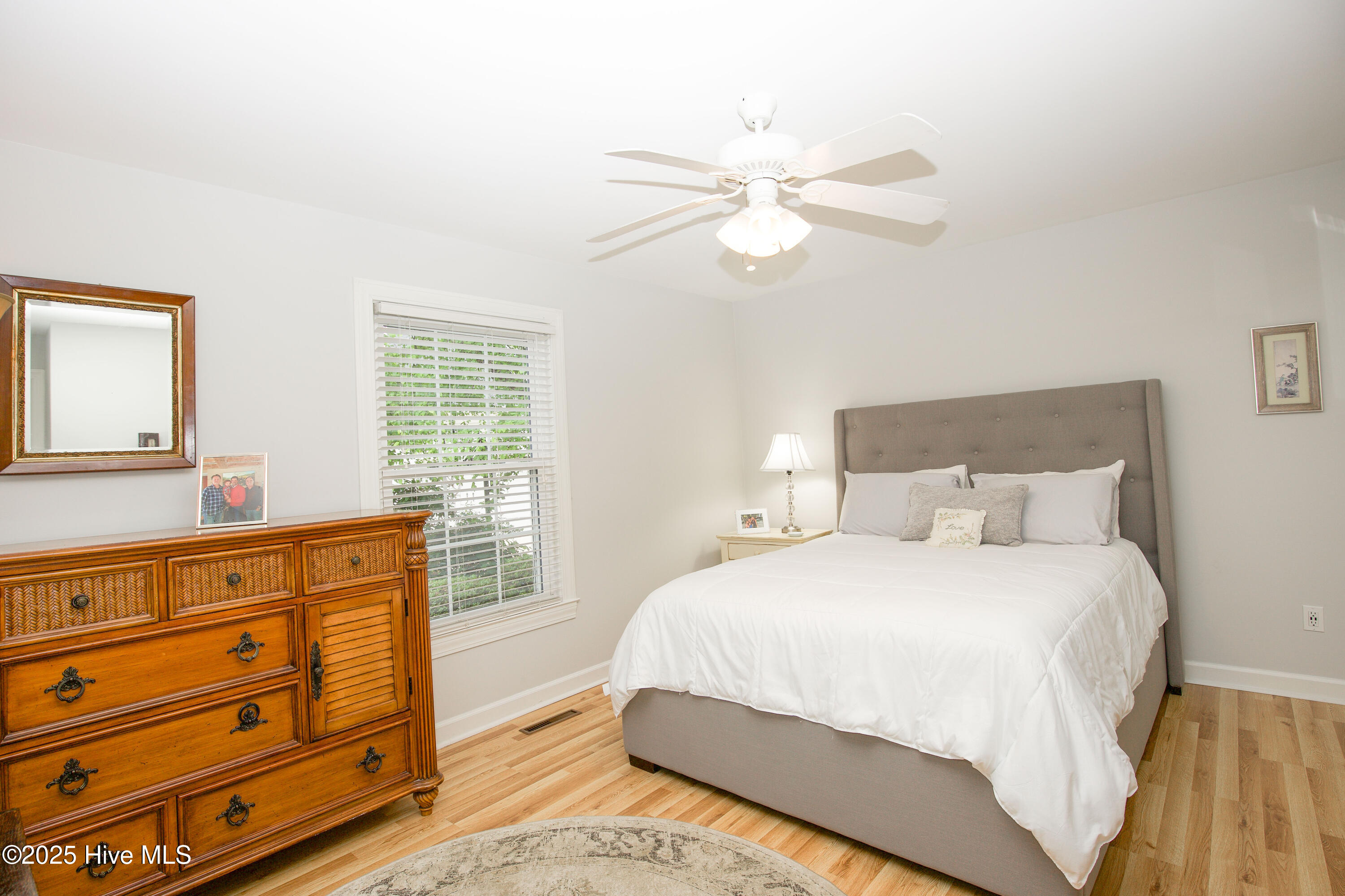 7 Saddle Place Property Photo 24