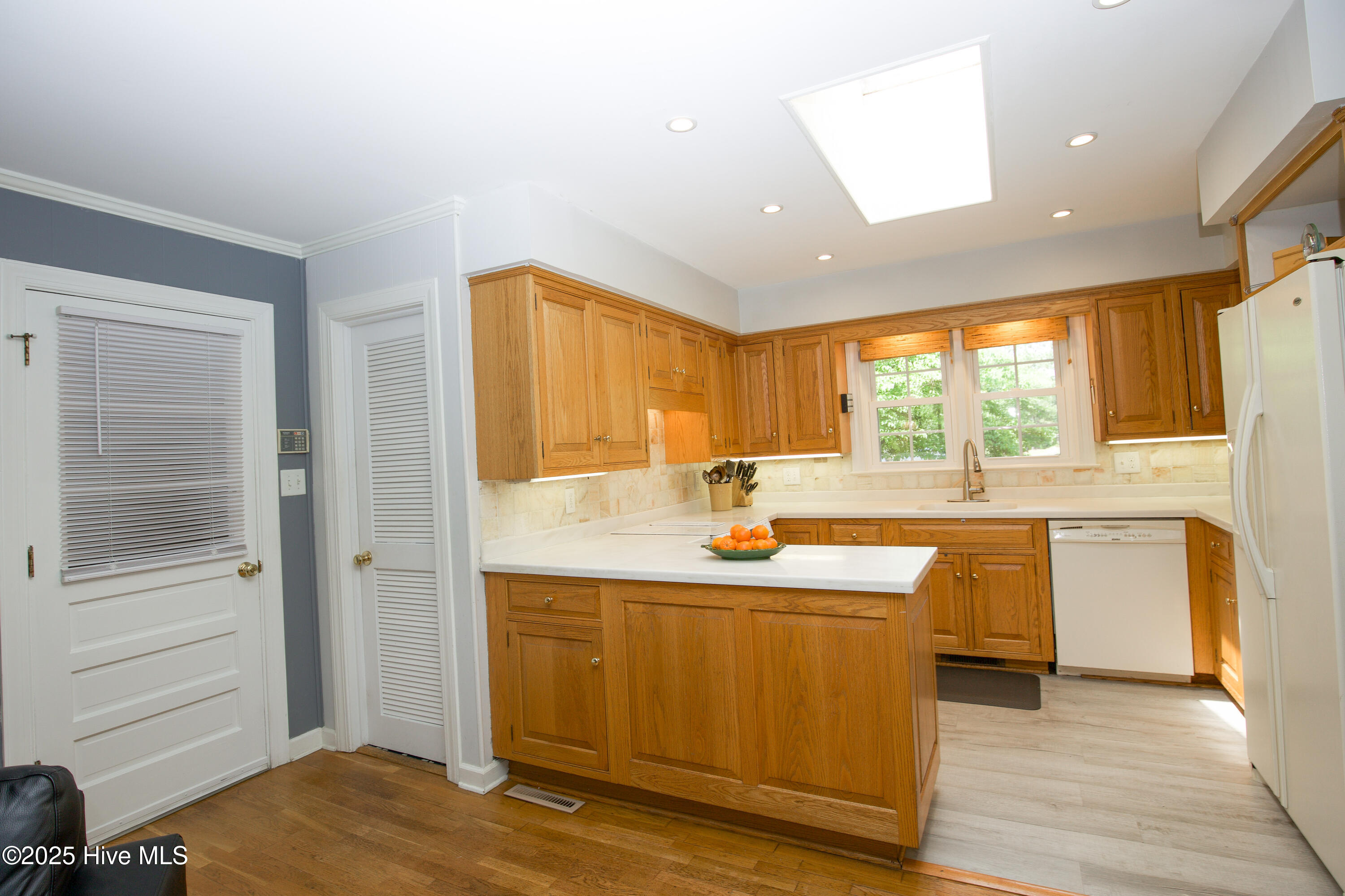 7 Saddle Place Property Photo 32