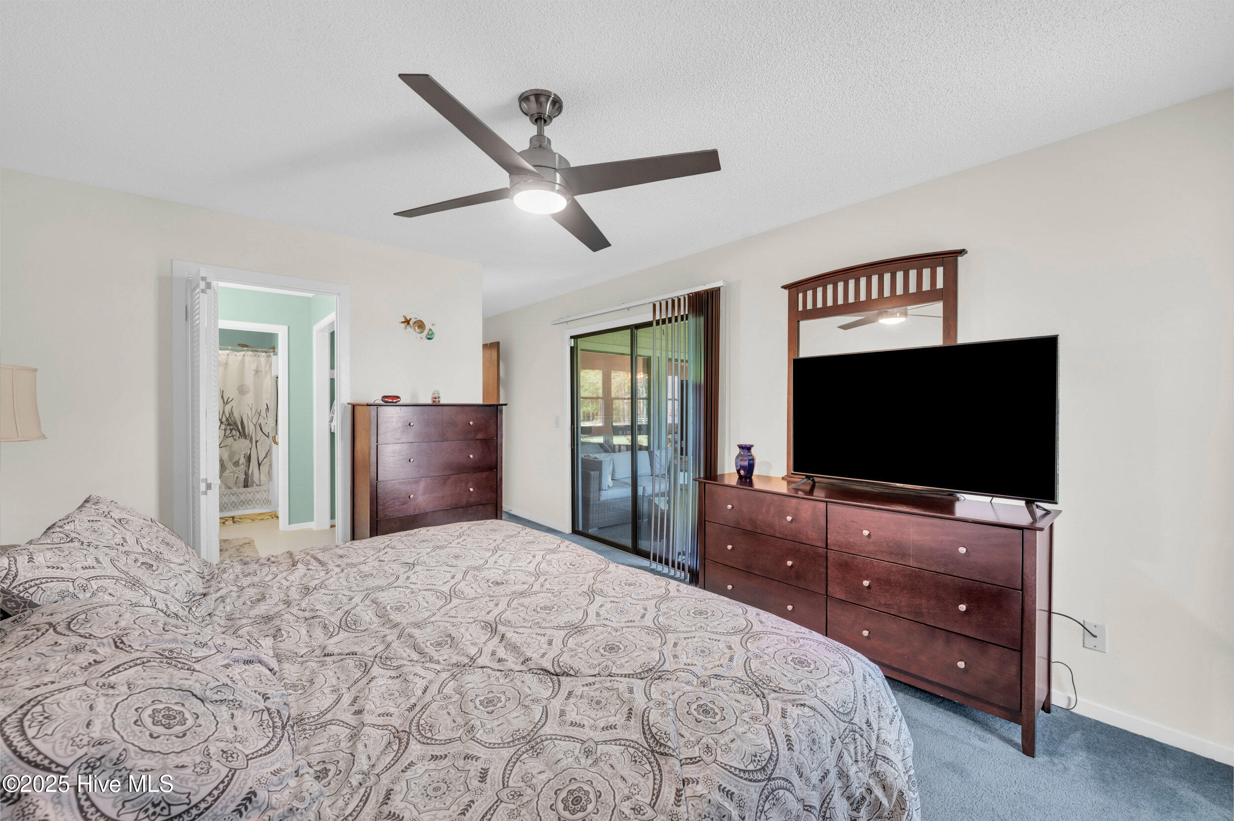 728 Azalea Drive 426 Property Photo 17