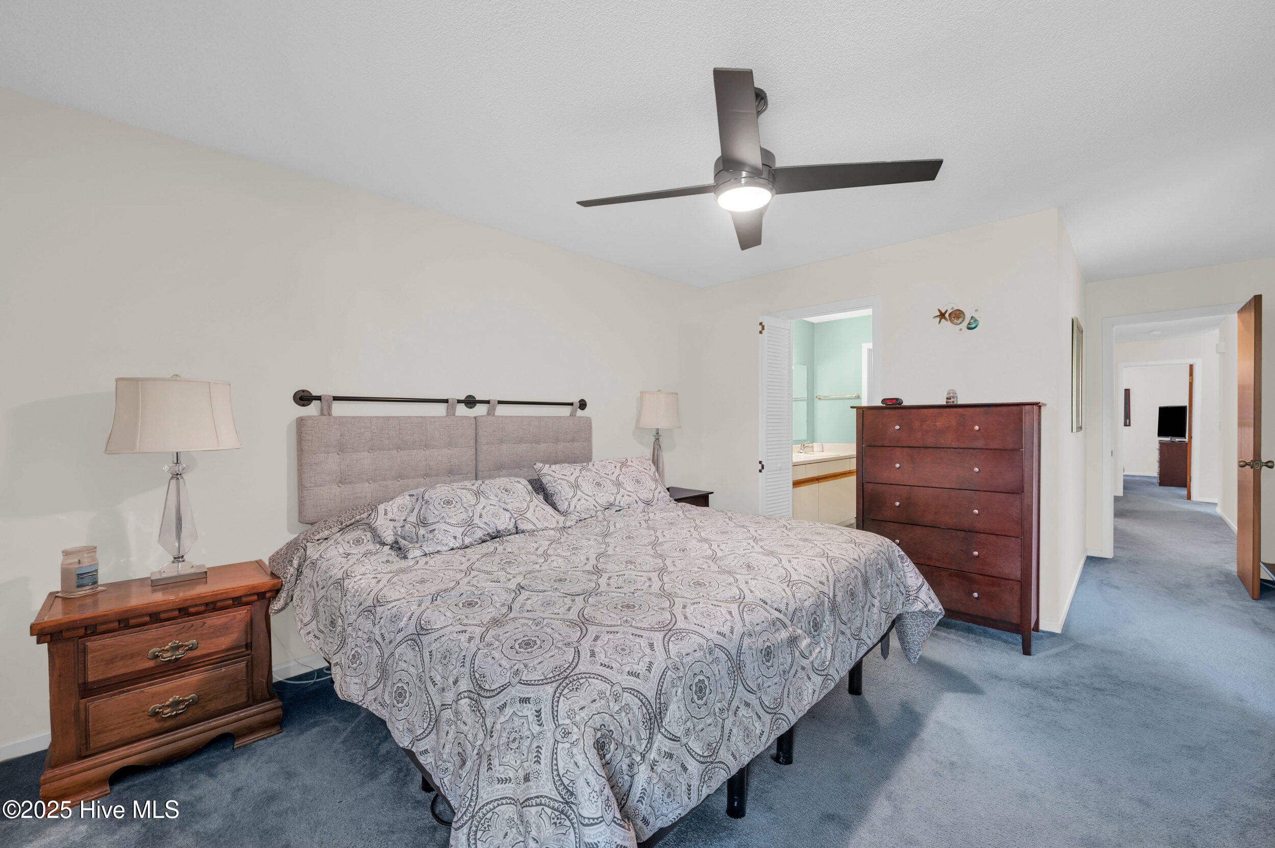 728 Azalea Drive 426 Property Photo 18