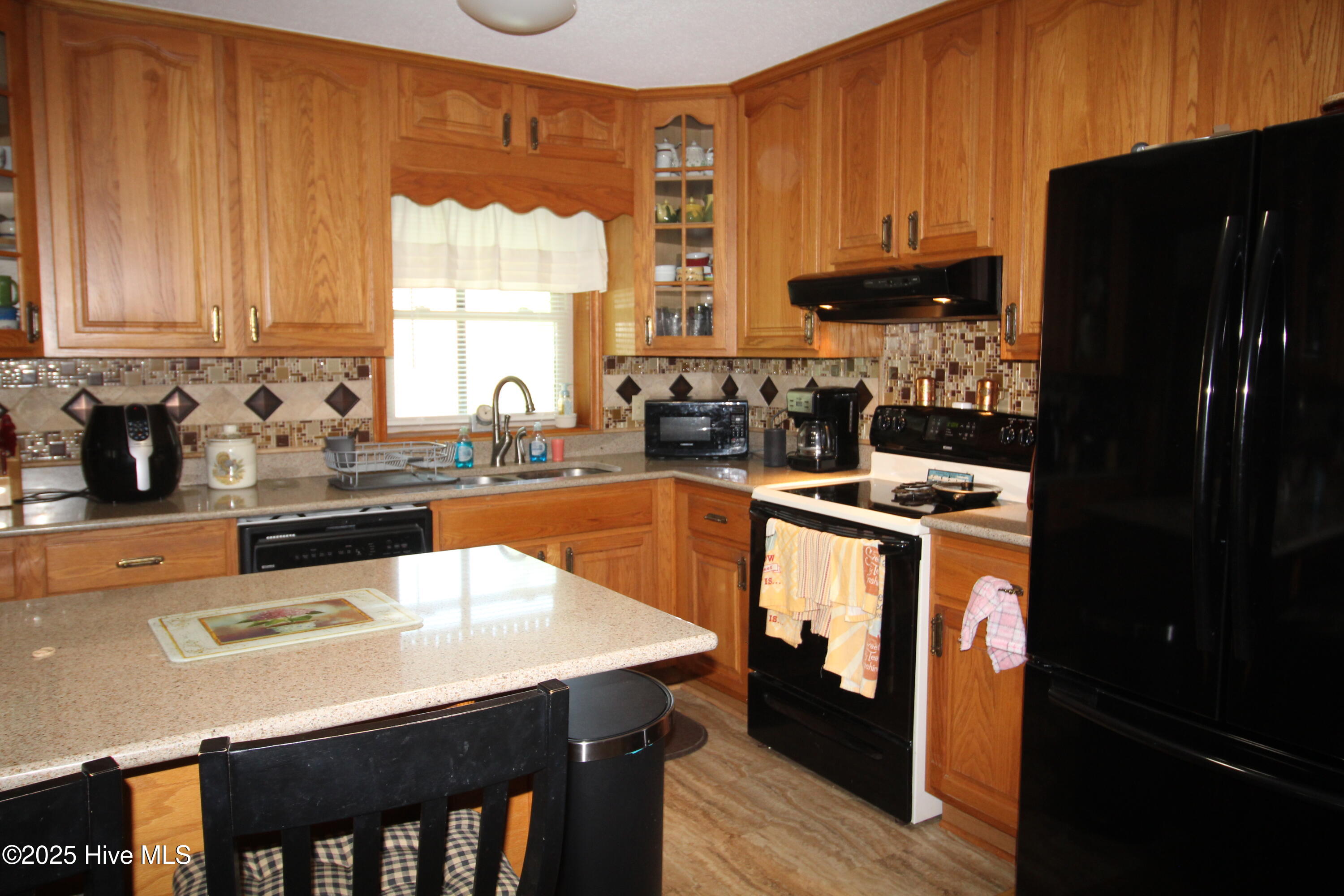 206 Stratford Road Property Photo 6