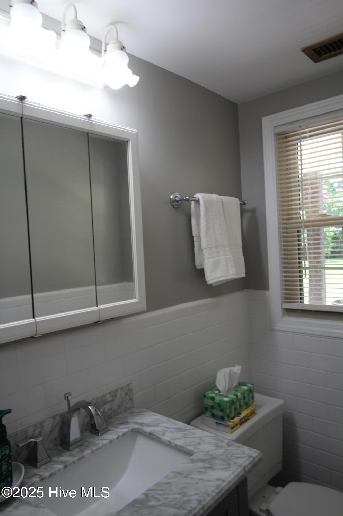 206 Stratford Road Property Photo 8