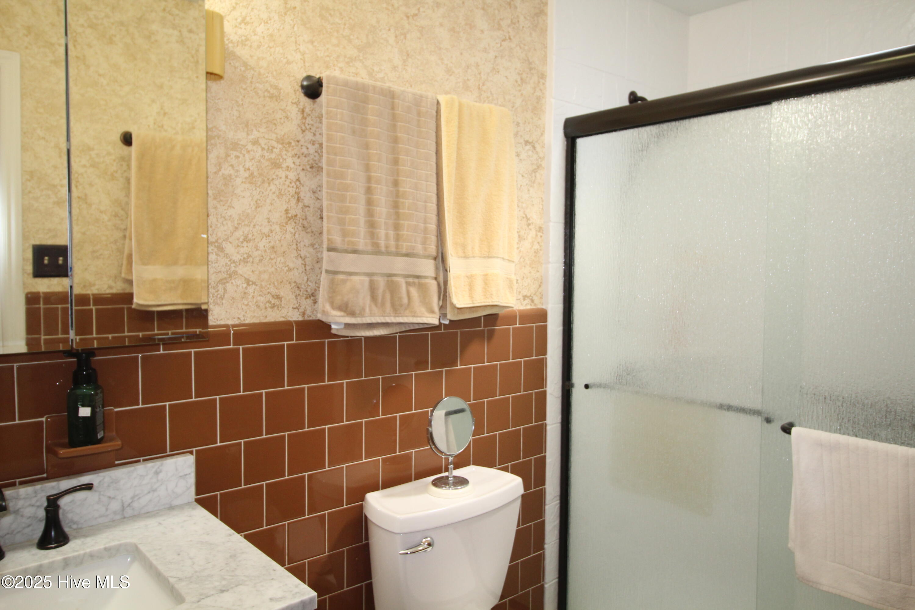 206 Stratford Road Property Photo 11