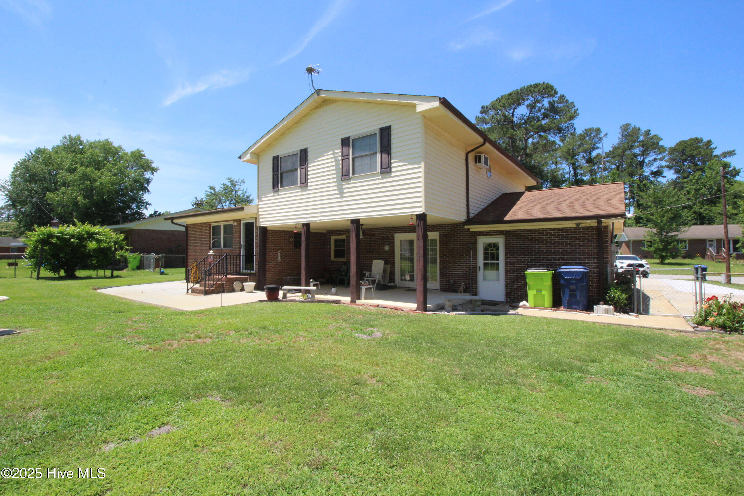 206 Stratford Road Property Photo 16