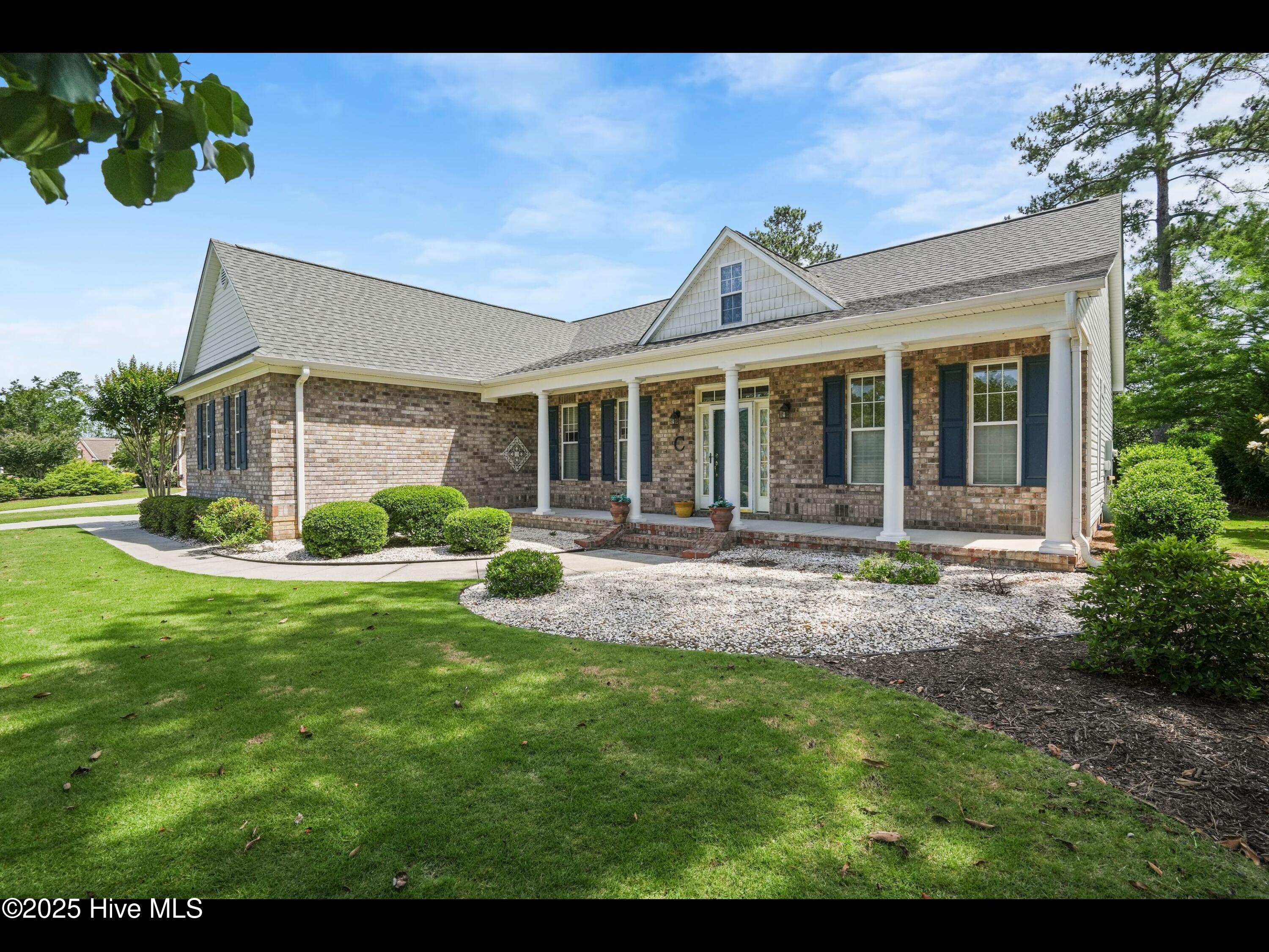 1133 Grandiflora Drive Property Photo 3