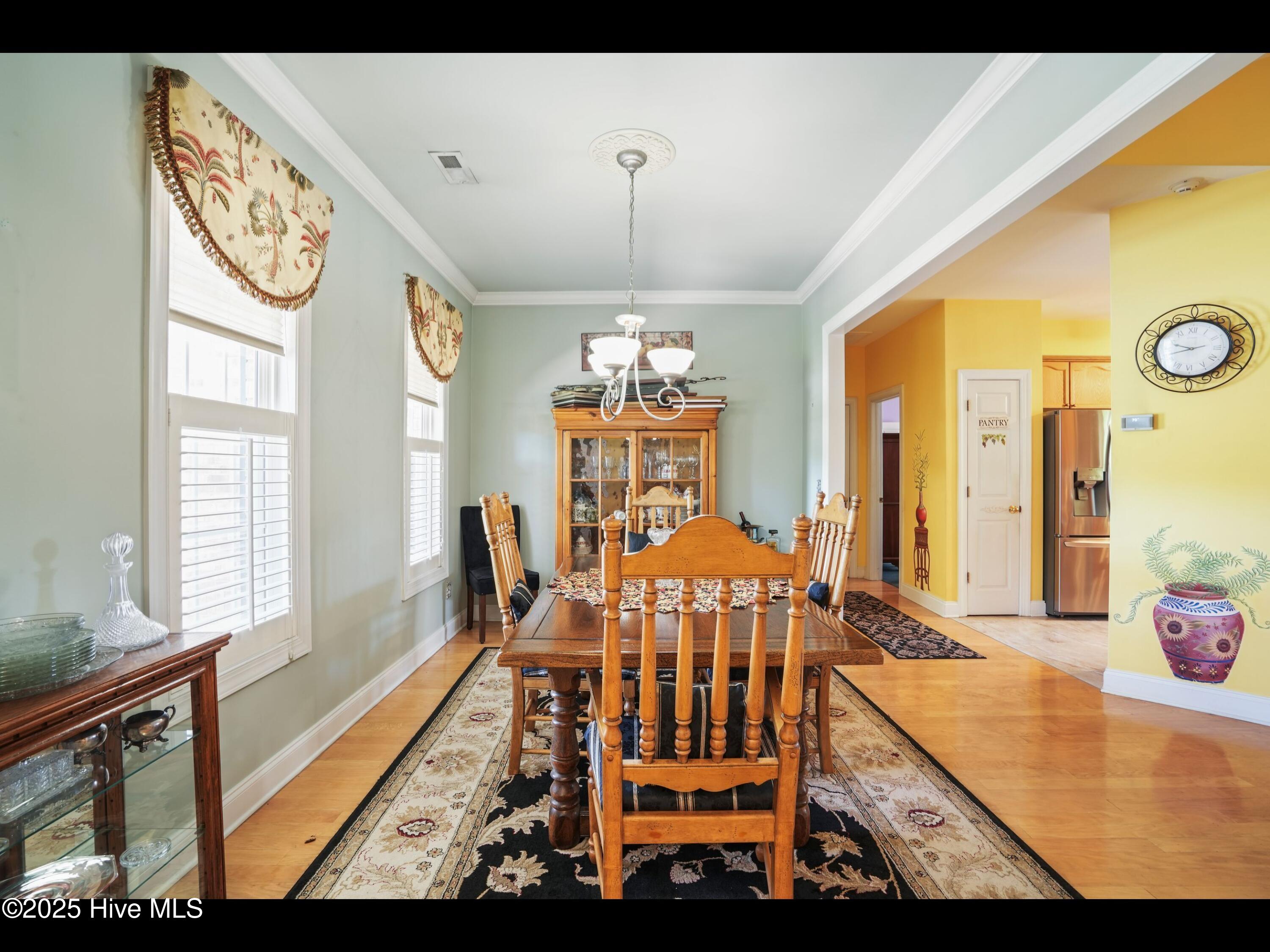 1133 Grandiflora Drive Property Photo 5