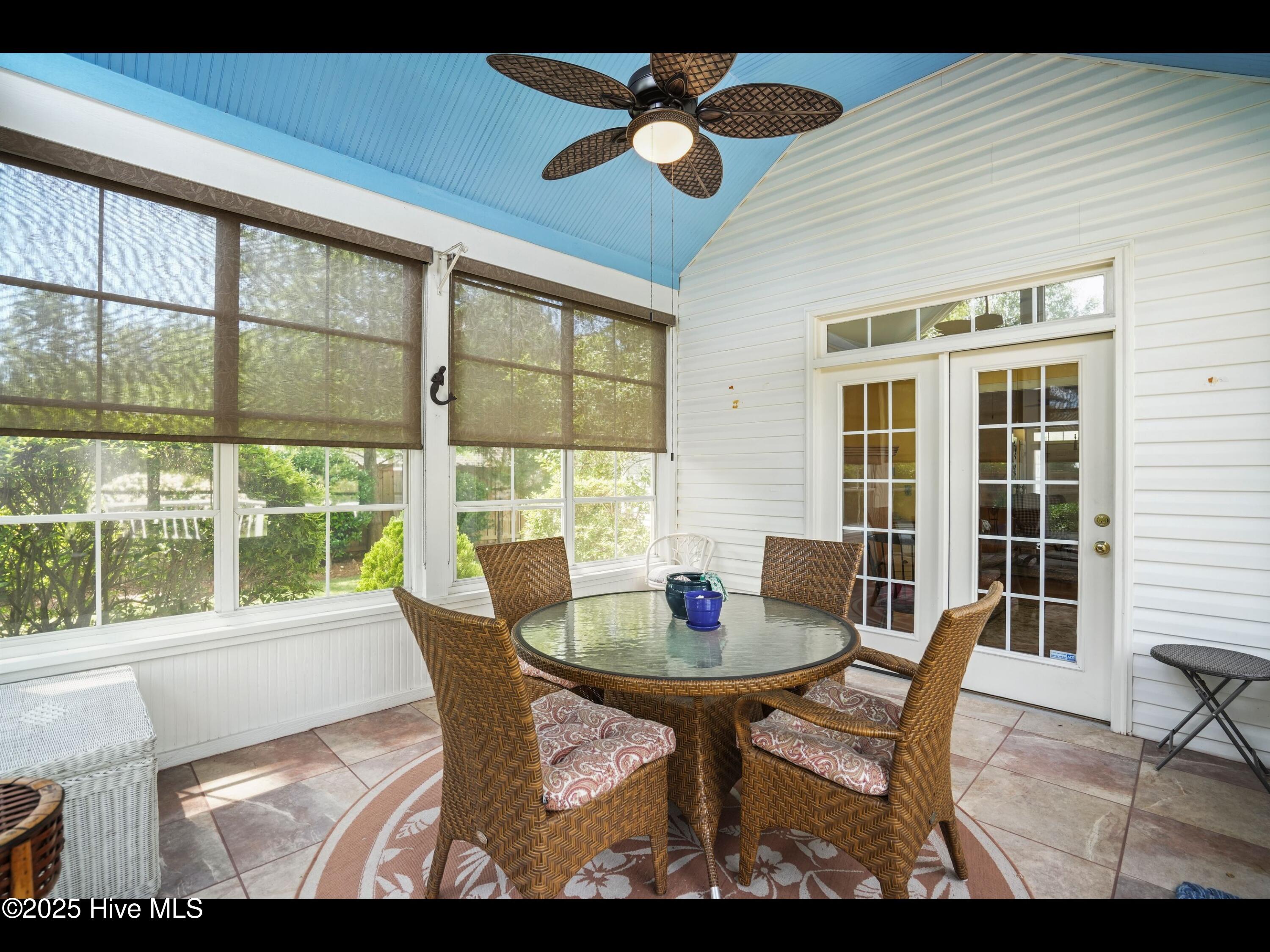 1133 Grandiflora Drive Property Photo 17