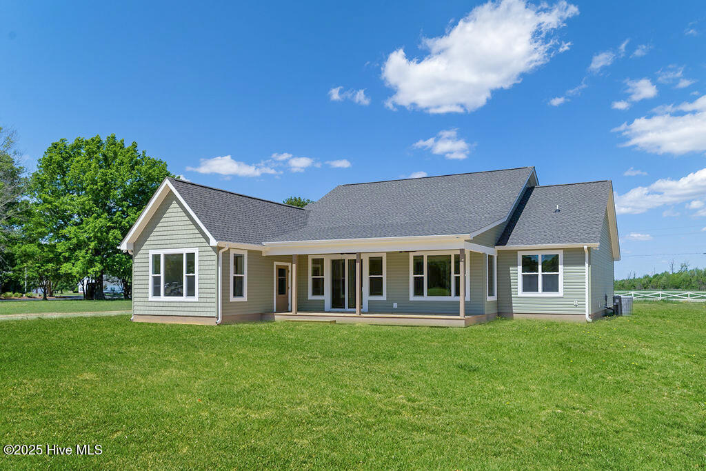 1102 Soundside Road