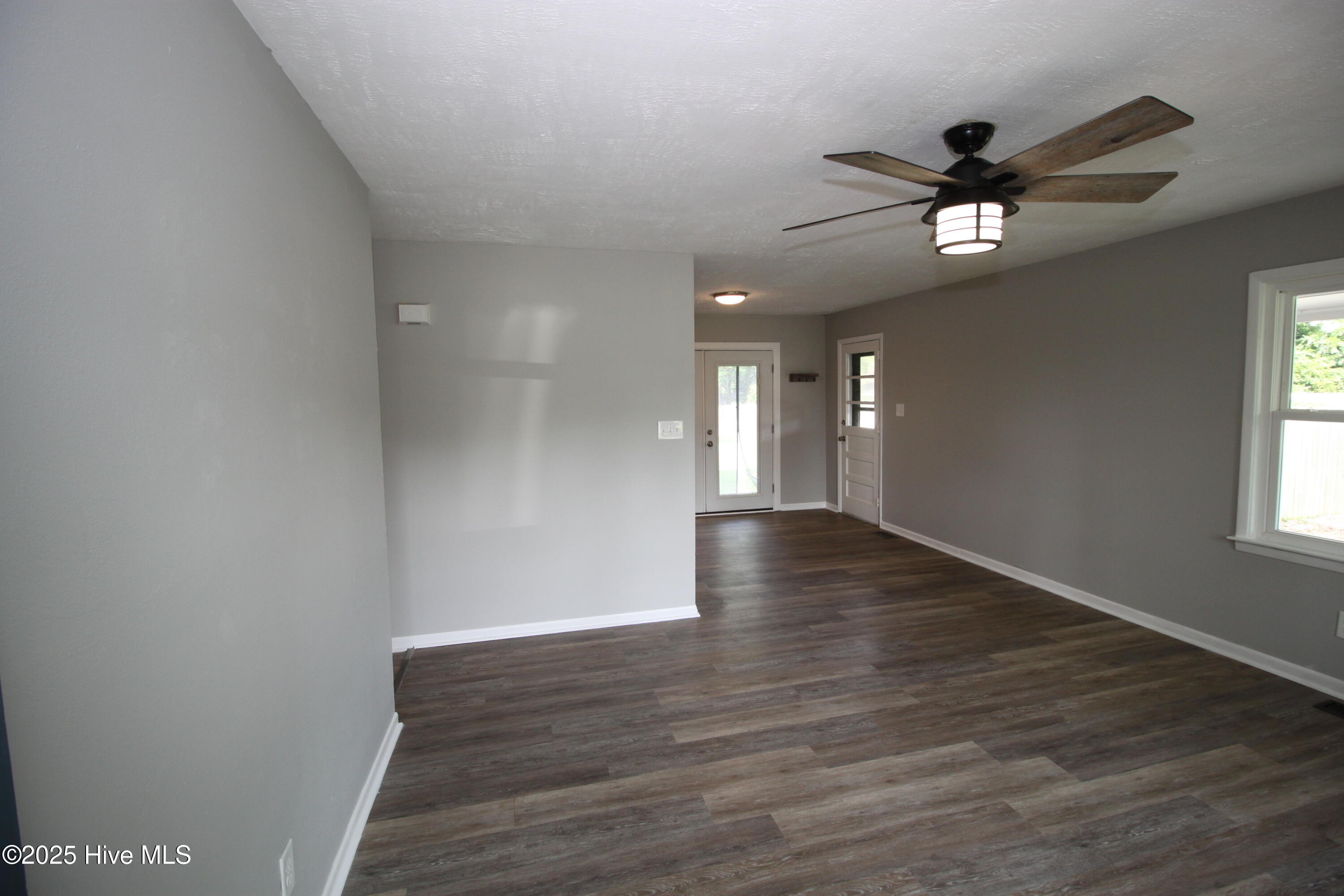 114 Pinecone Lane Property Photo 3
