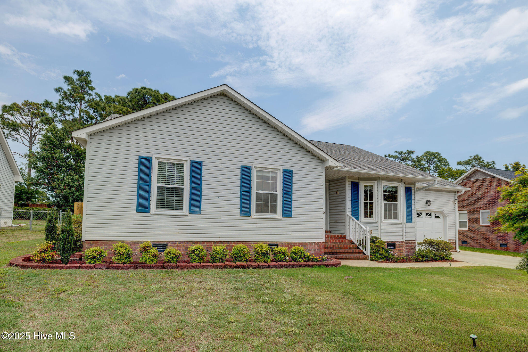 508 N Green Meadows Drive Property Photo 4