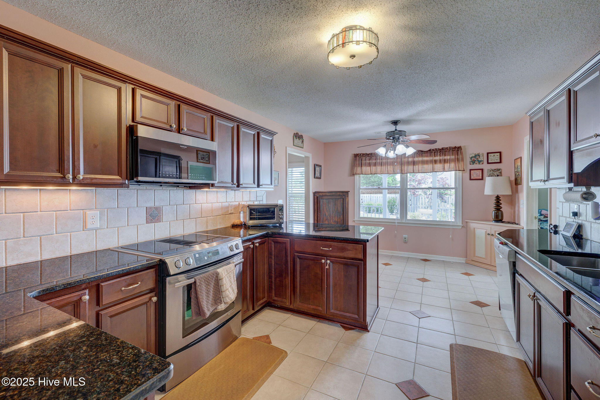 508 N Green Meadows Drive Property Photo 13