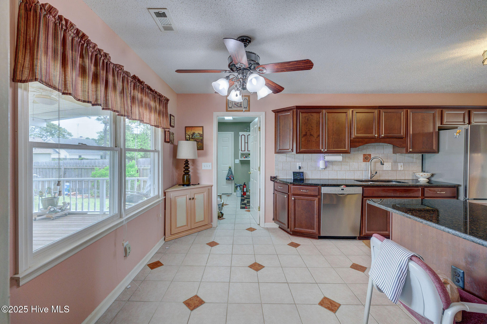 508 N Green Meadows Drive Property Photo 14