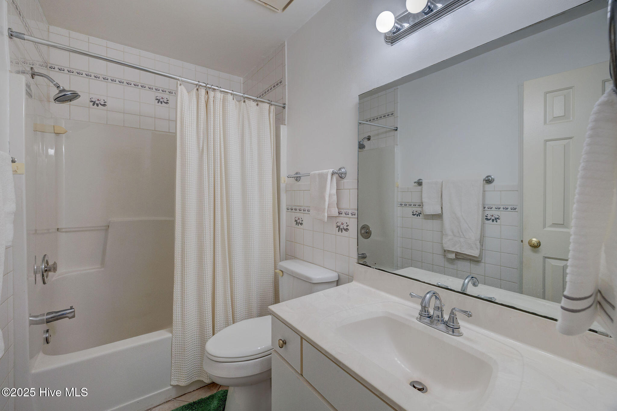 508 N Green Meadows Drive Property Photo 18