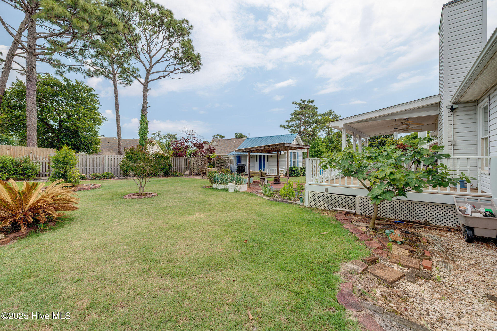 508 N Green Meadows Drive Property Photo 33