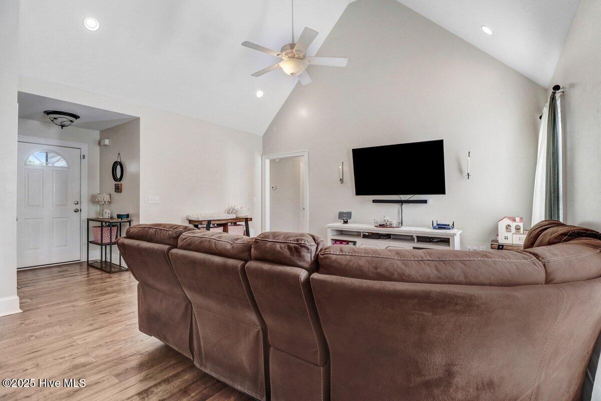 1088 Beaver Creek Road Property Photo 8