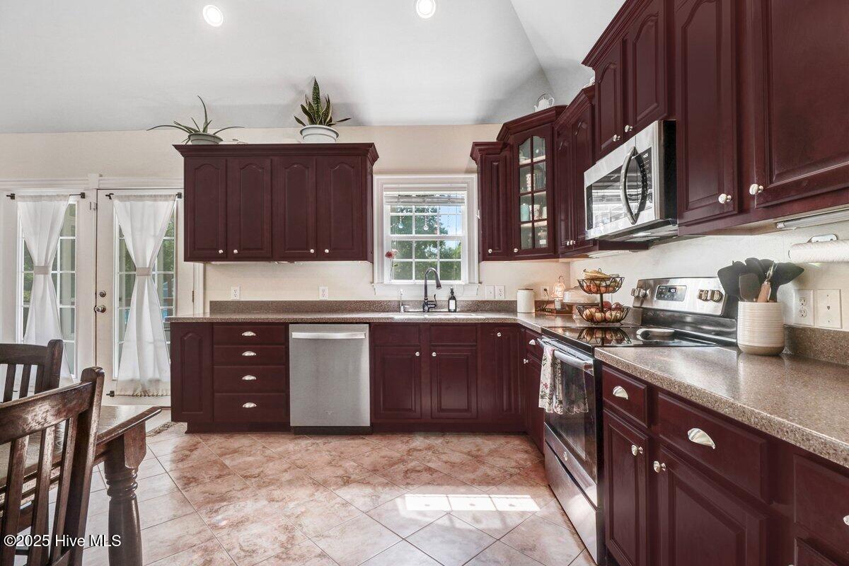 1088 Beaver Creek Road Property Photo 11