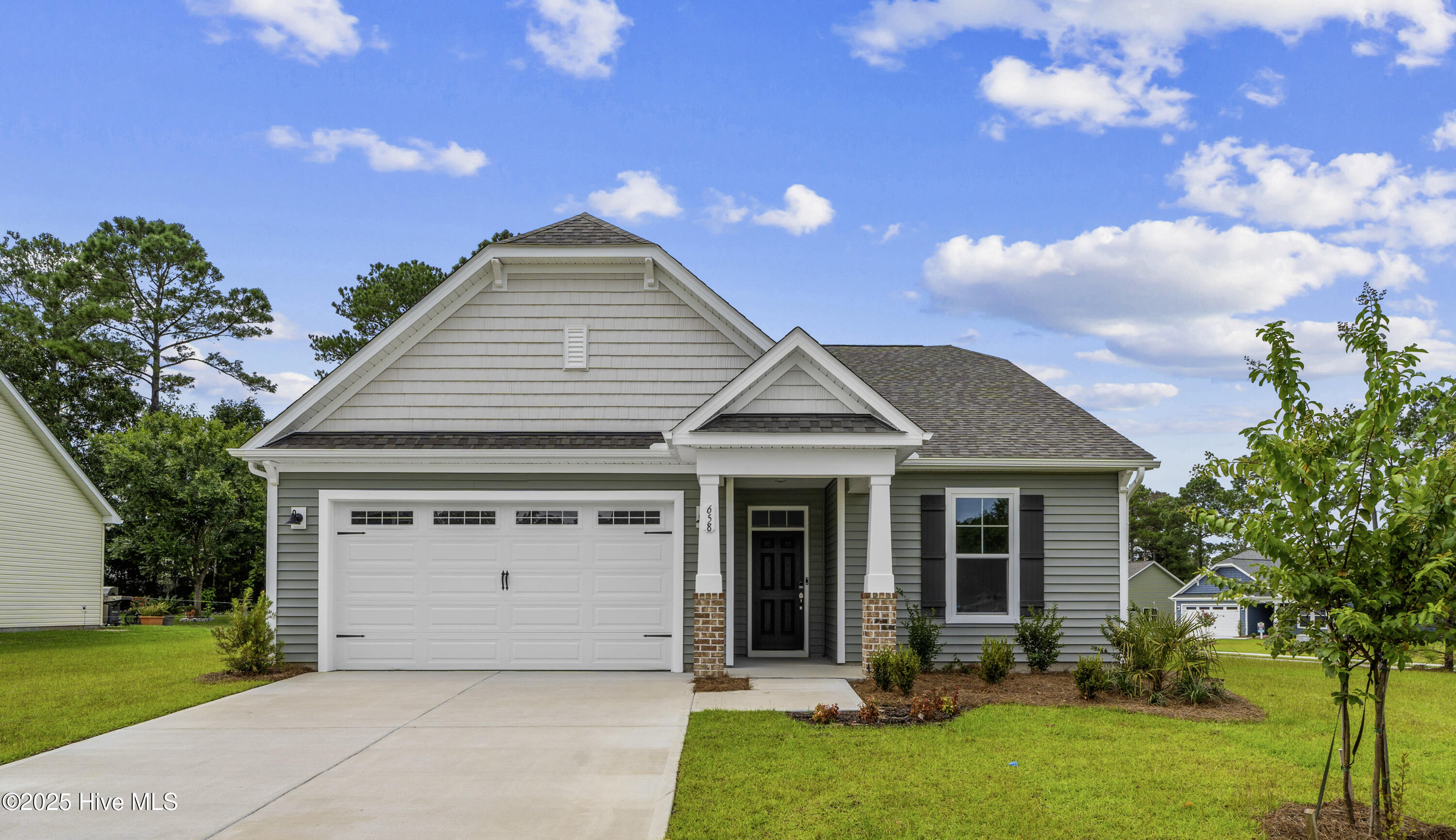 658 Edgeside Drive Property Photo 1