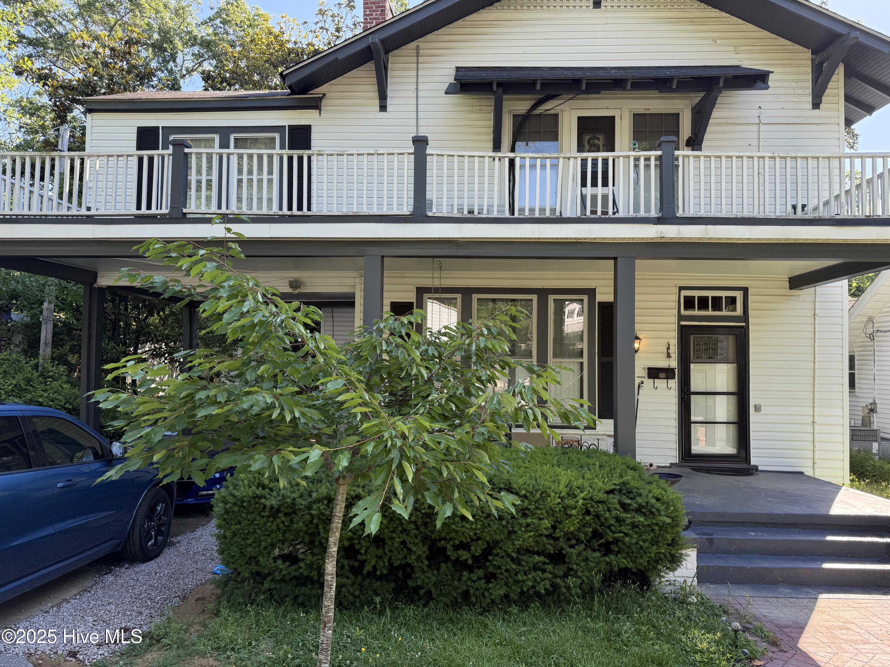 1406 Gold Street Property Photo 1