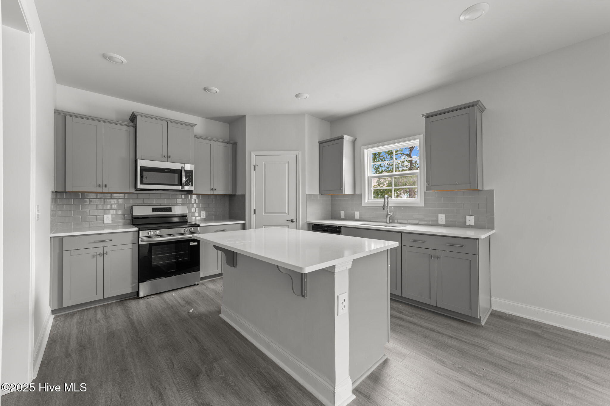 2986 Lyndhurst Terrace Property Photo 13