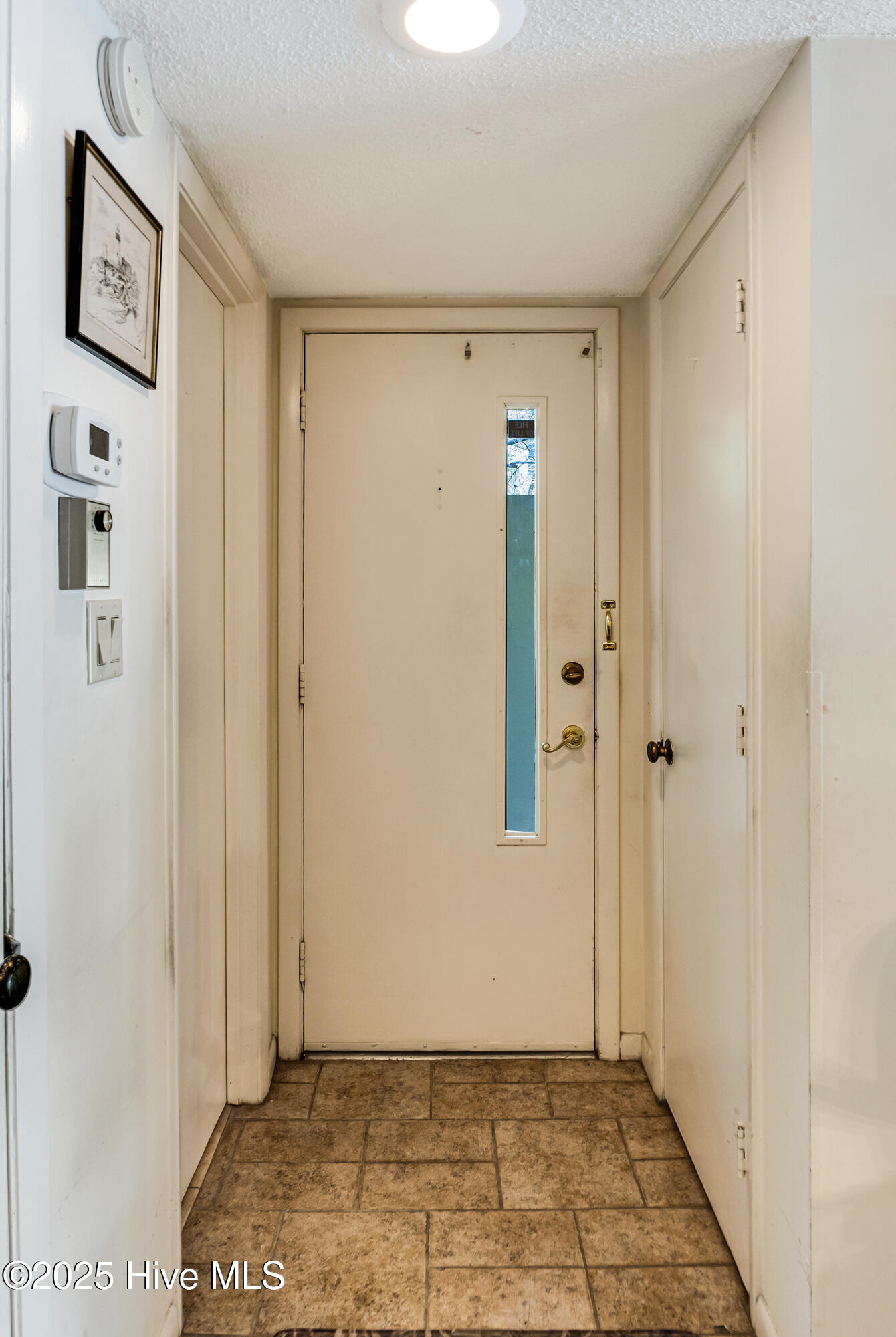 1 Gate 1 Property Photo 6