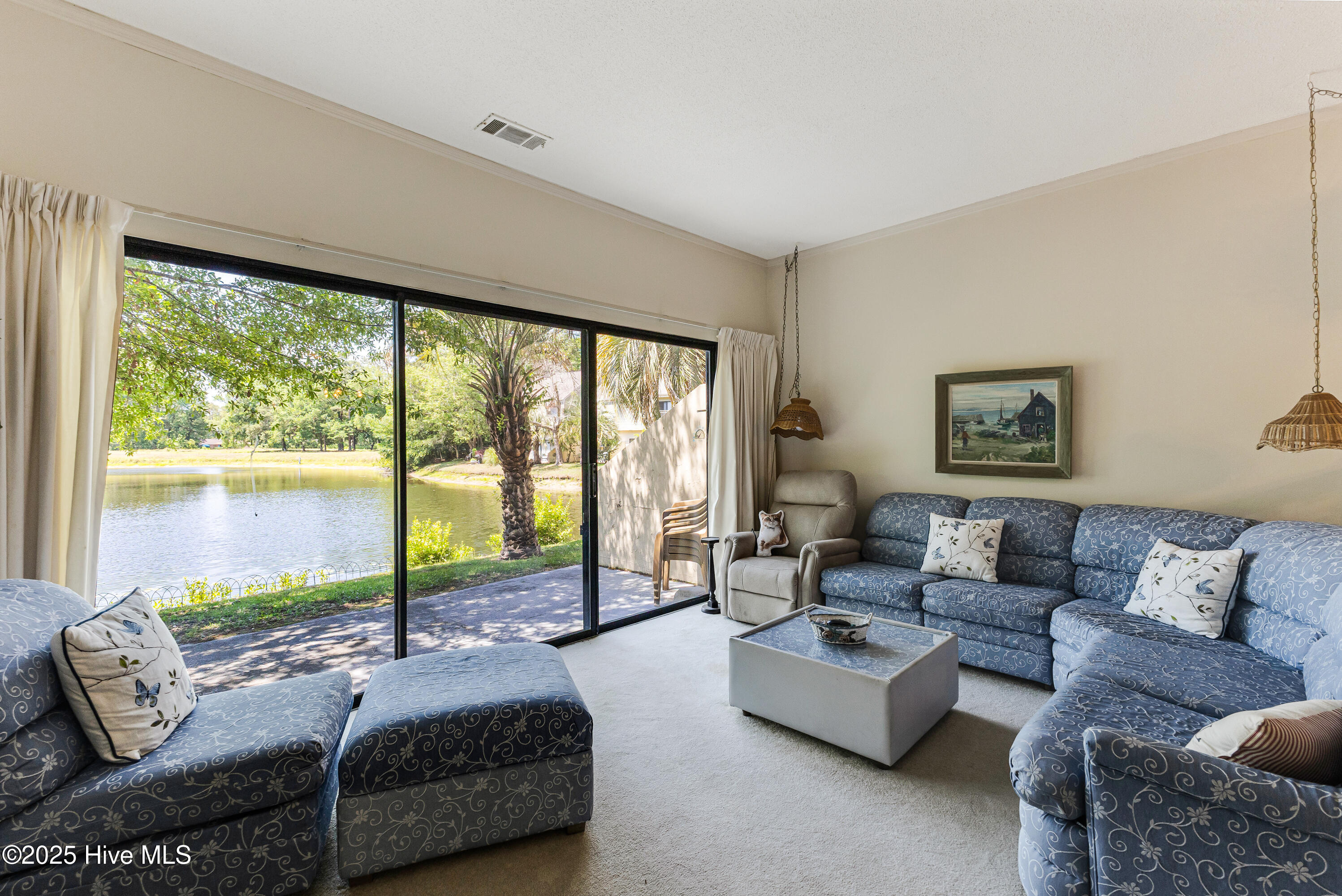 1 Gate 1 Property Photo 11