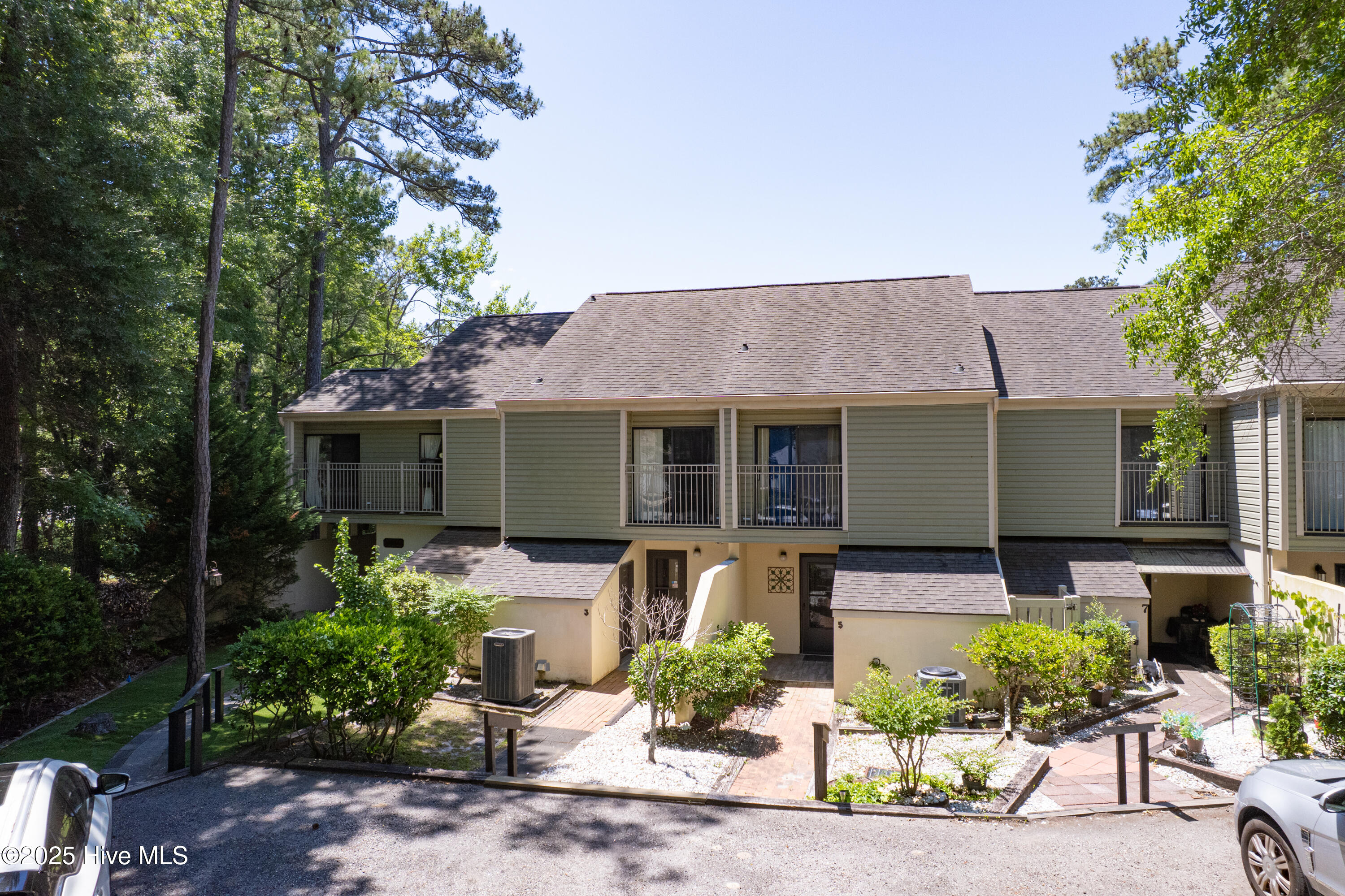 1 Gate 1 Property Photo 34