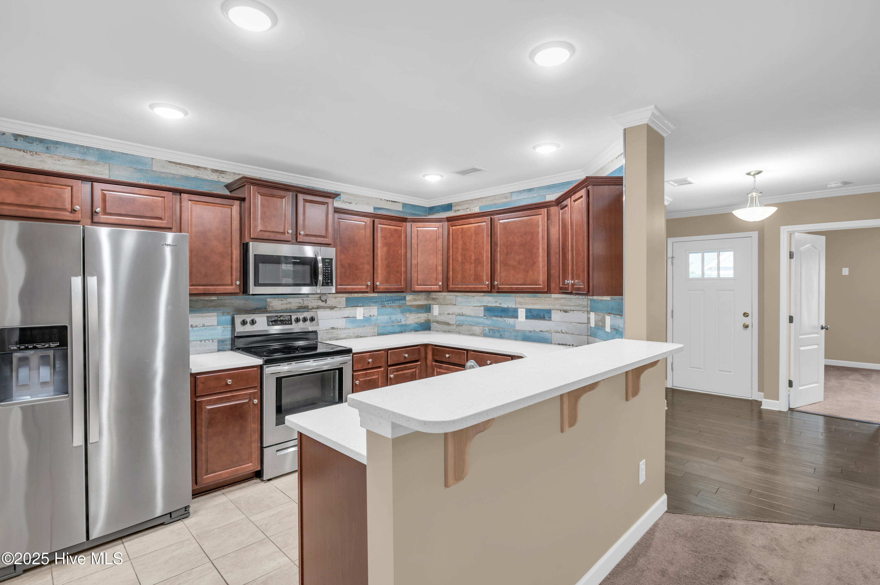 1074 Bridgeport Way Property Photo 11