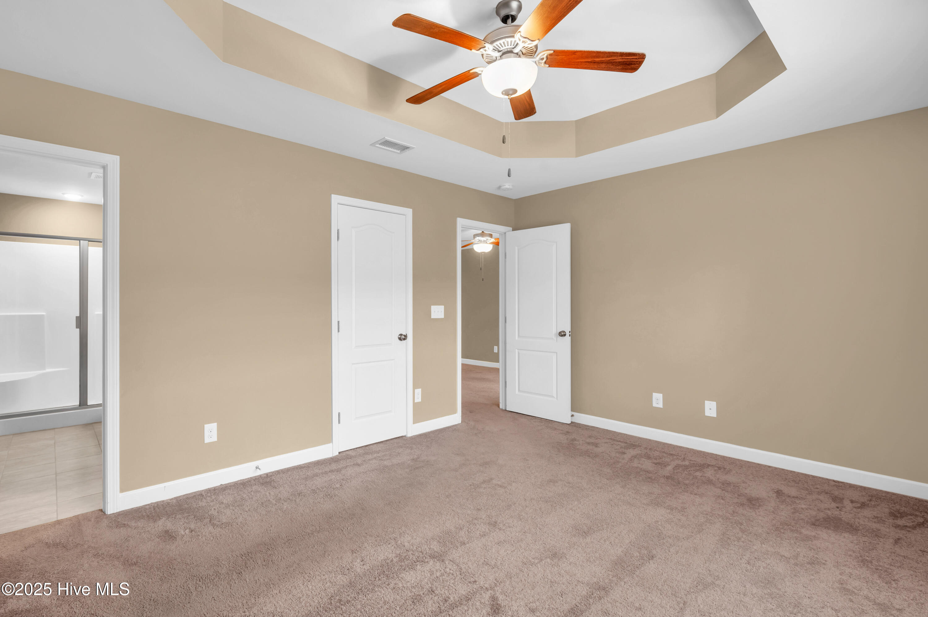 1074 Bridgeport Way Property Photo 17