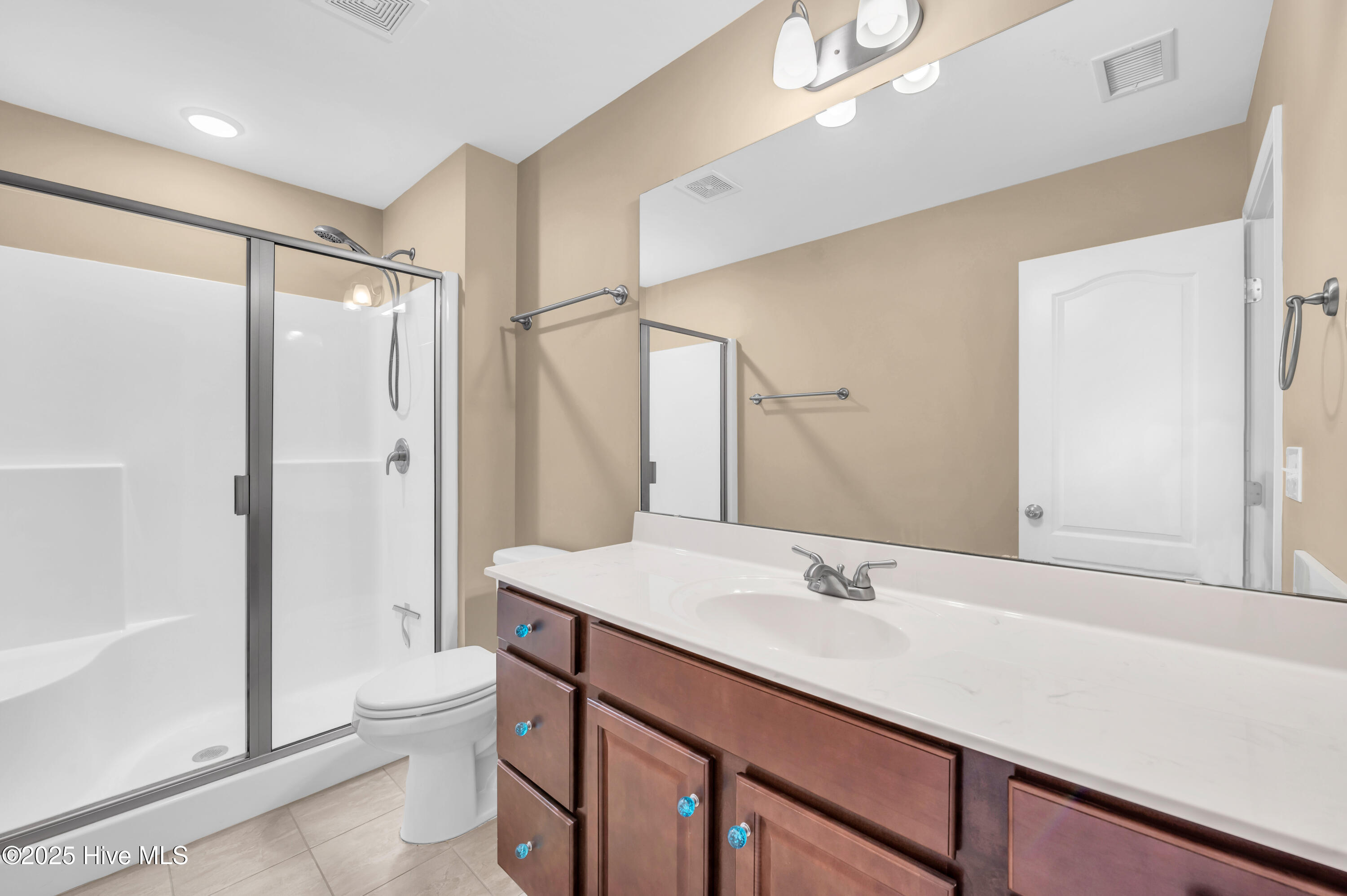 1074 Bridgeport Way Property Photo 19