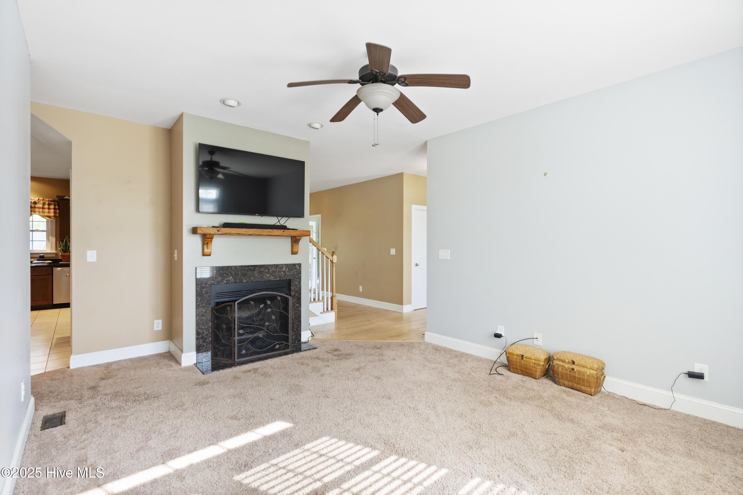 115 Sterling Drive Property Photo 6