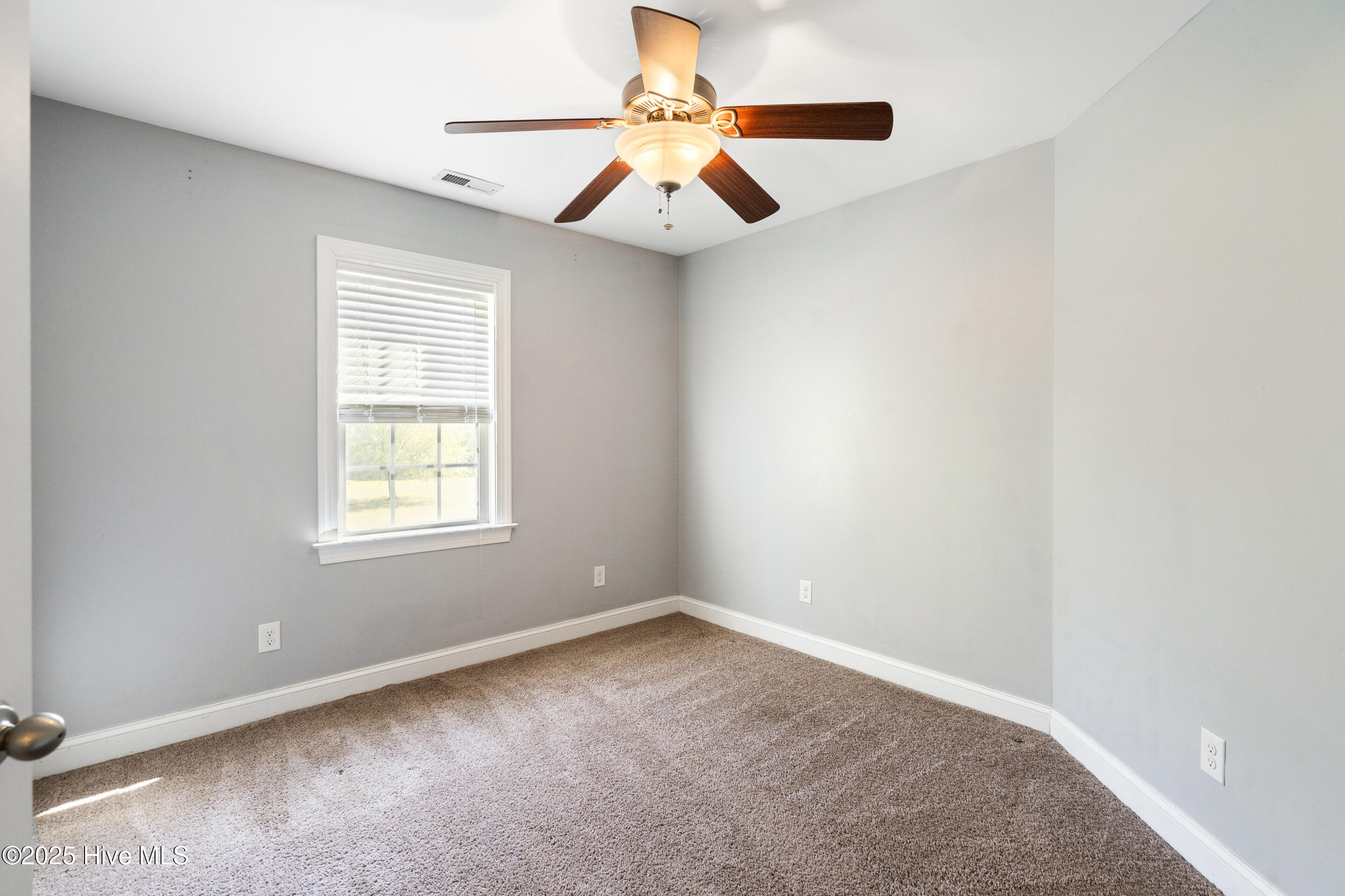 115 Sterling Drive Property Photo 23
