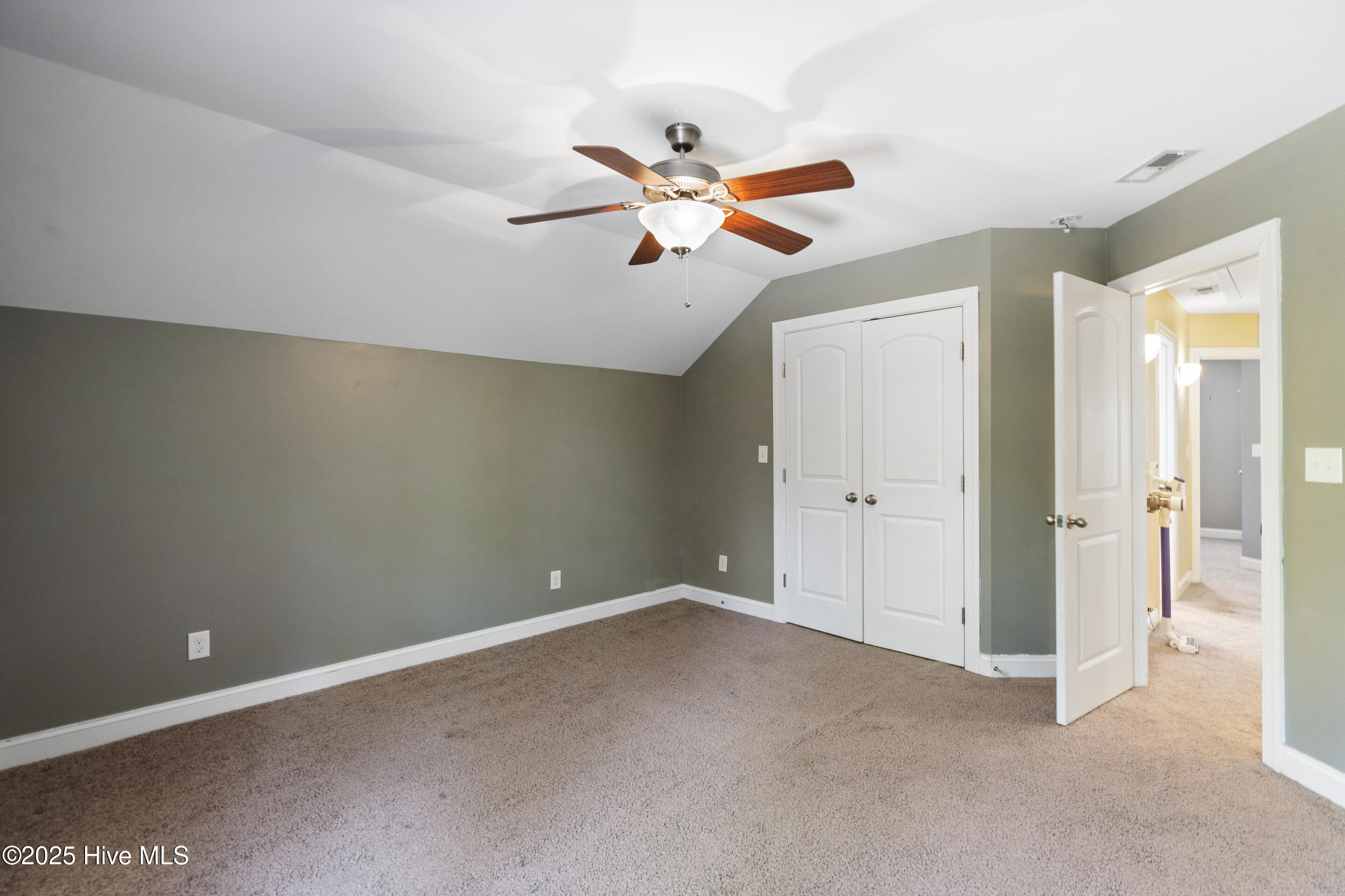 115 Sterling Drive Property Photo 28