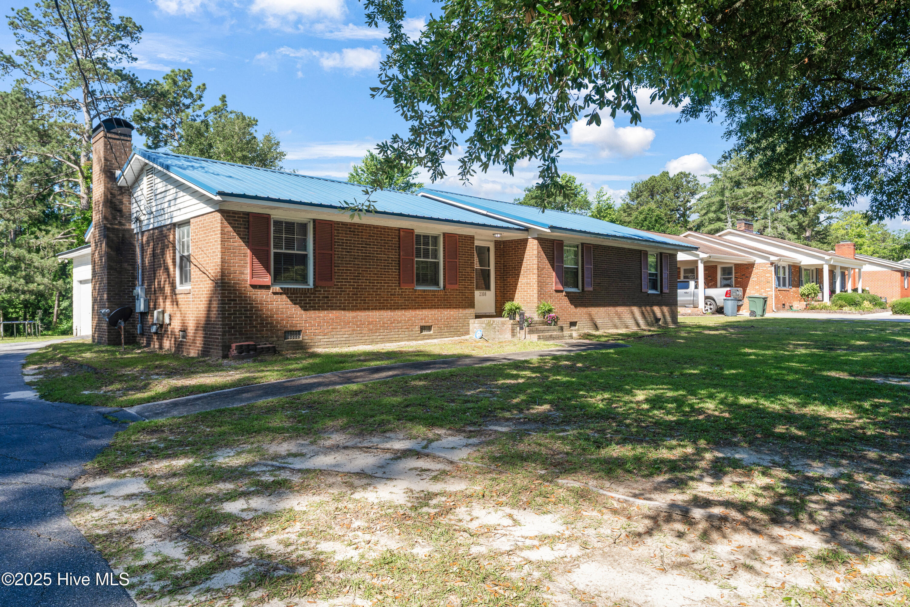2108 Brookbank Road Property Photo 1