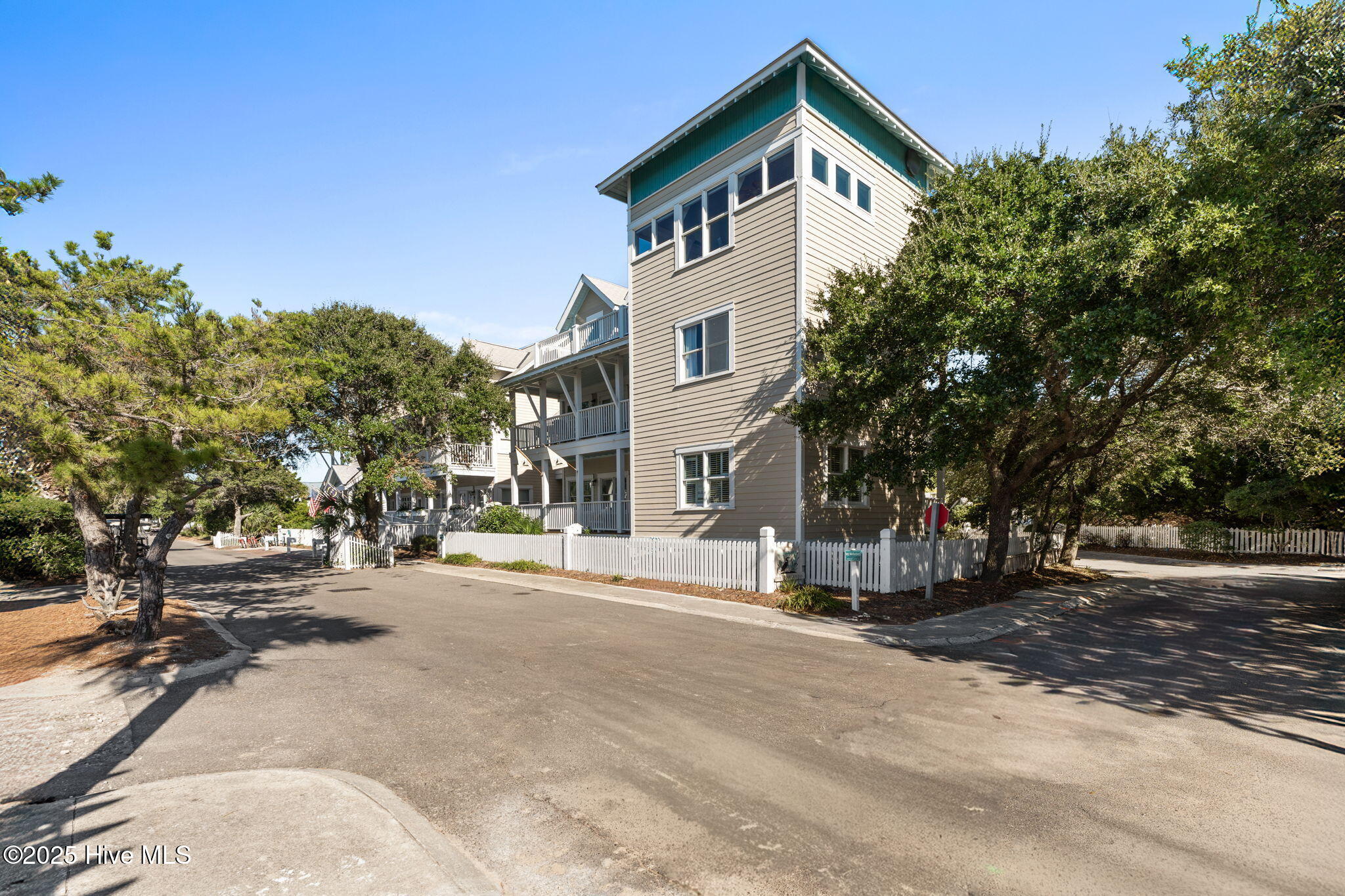 21 Keelson Row Royal Palm - J Property Photo 3