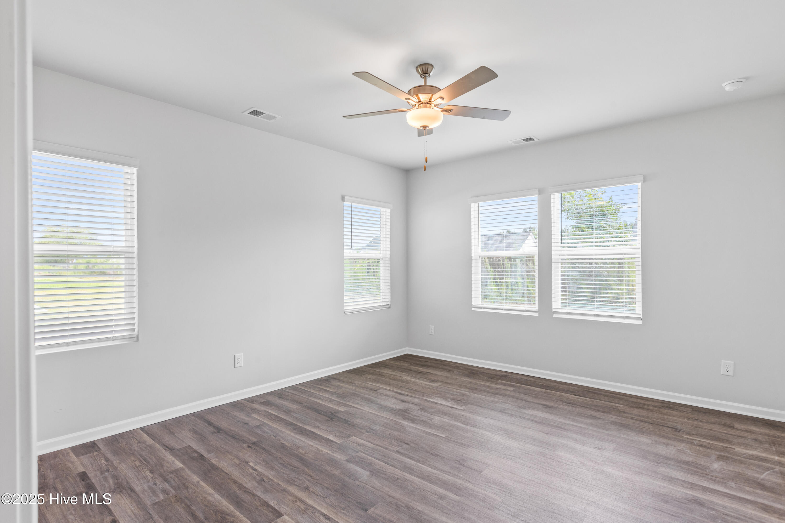 507 Sandy Hollow Drive Property Photo 13