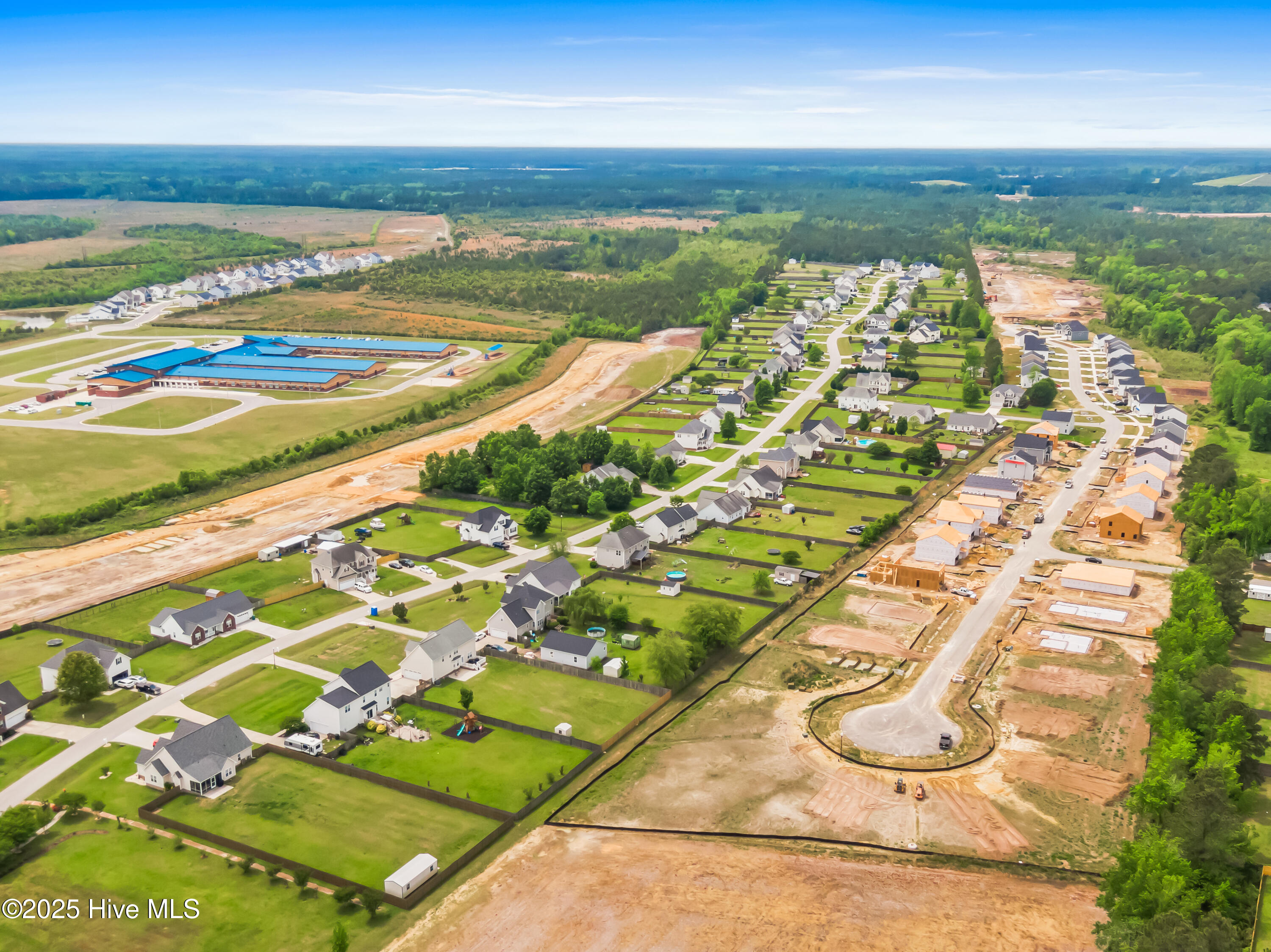 507 Sandy Hollow Drive Property Photo 28