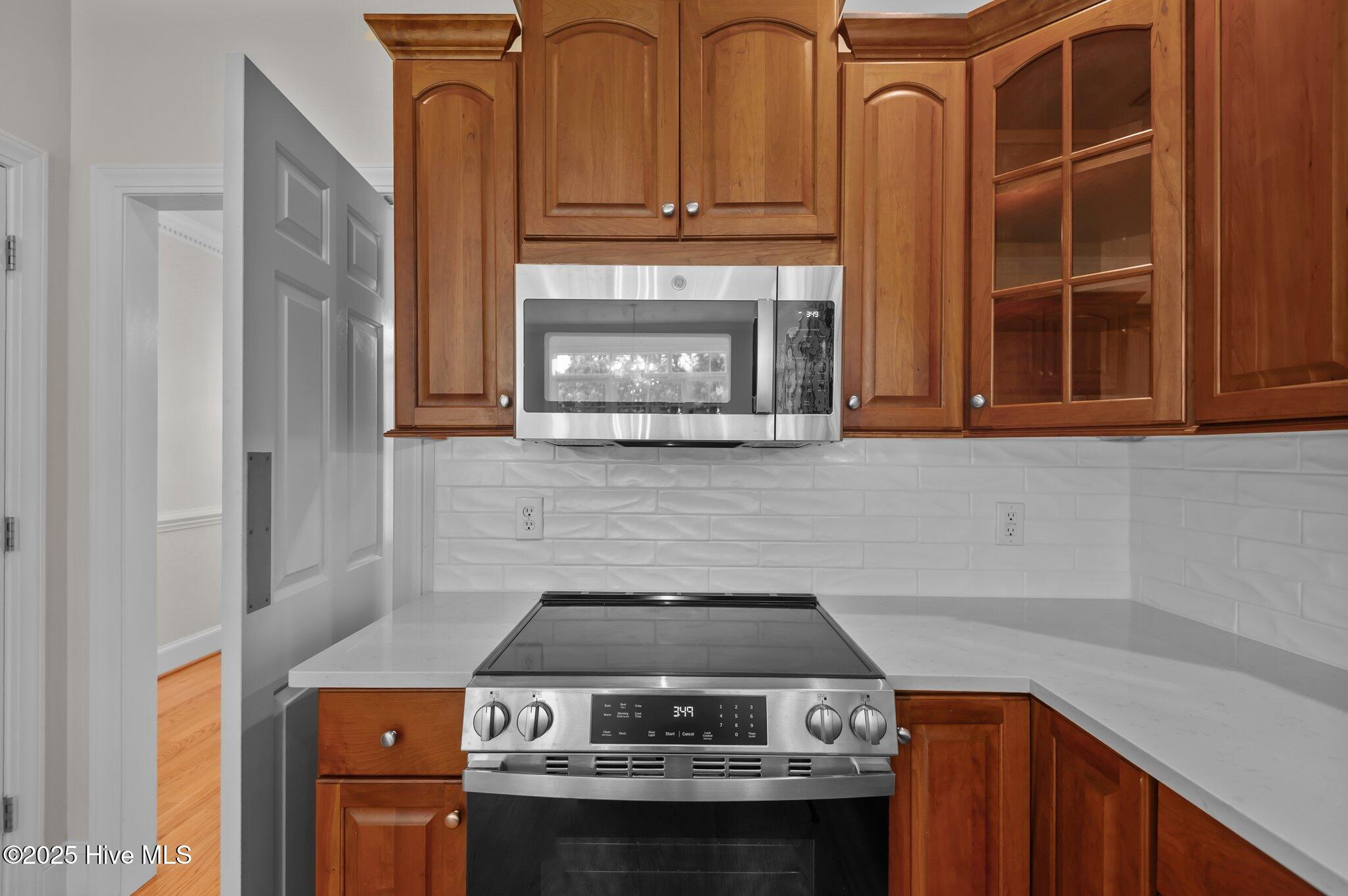 2300 B Stokes Road Property Photo 6