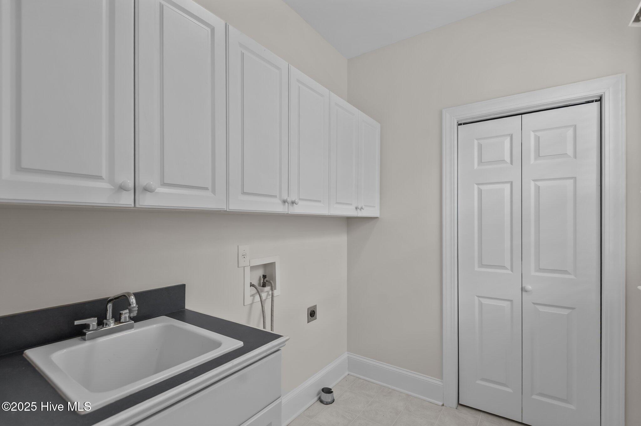 2300 B Stokes Road Property Photo 7